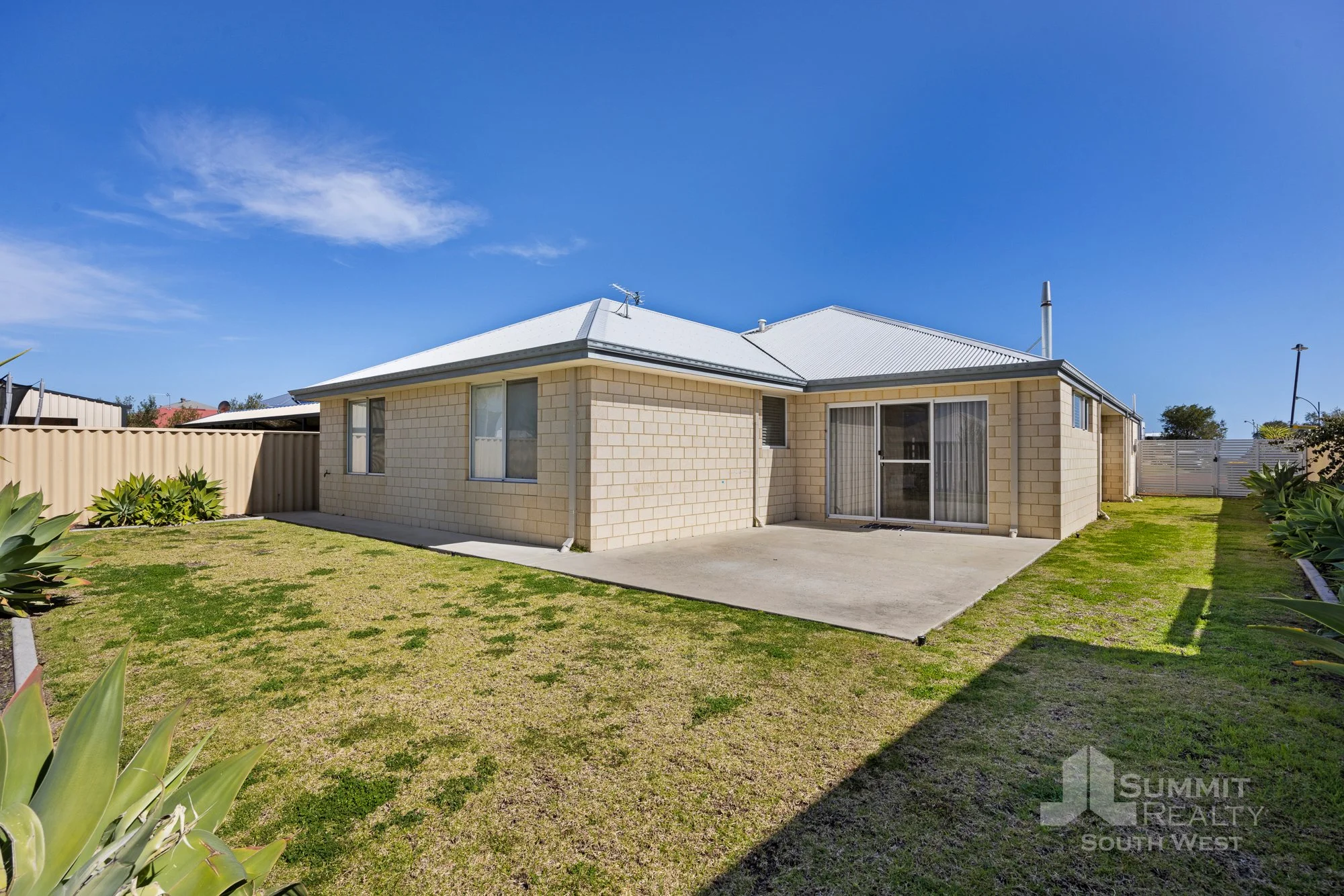 17 Cambria Rd_49.jpg