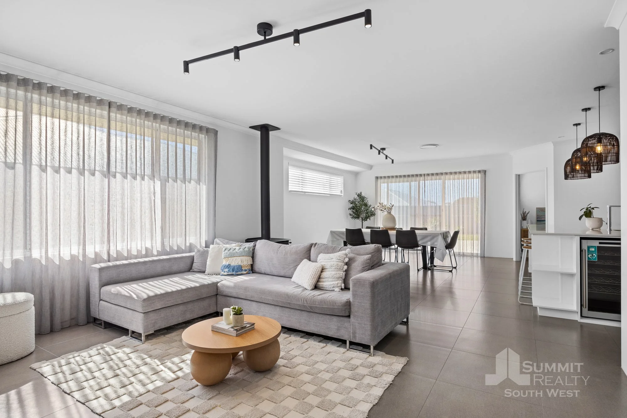 17 Cambria Rd_16.jpg