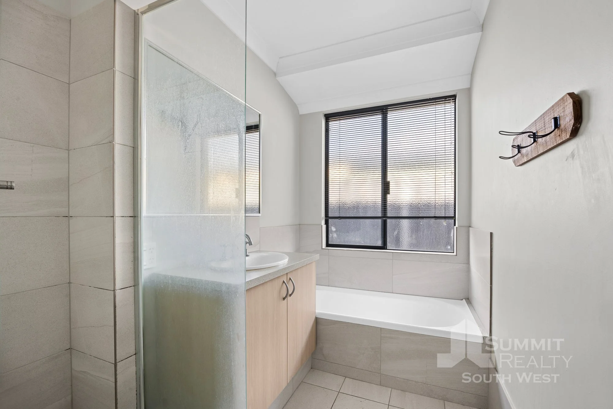 107 Macquarie Dr_6.jpg