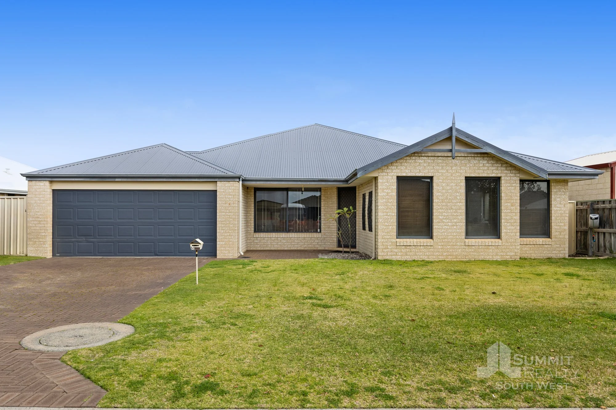 50 Burleigh Dr_3.jpg
