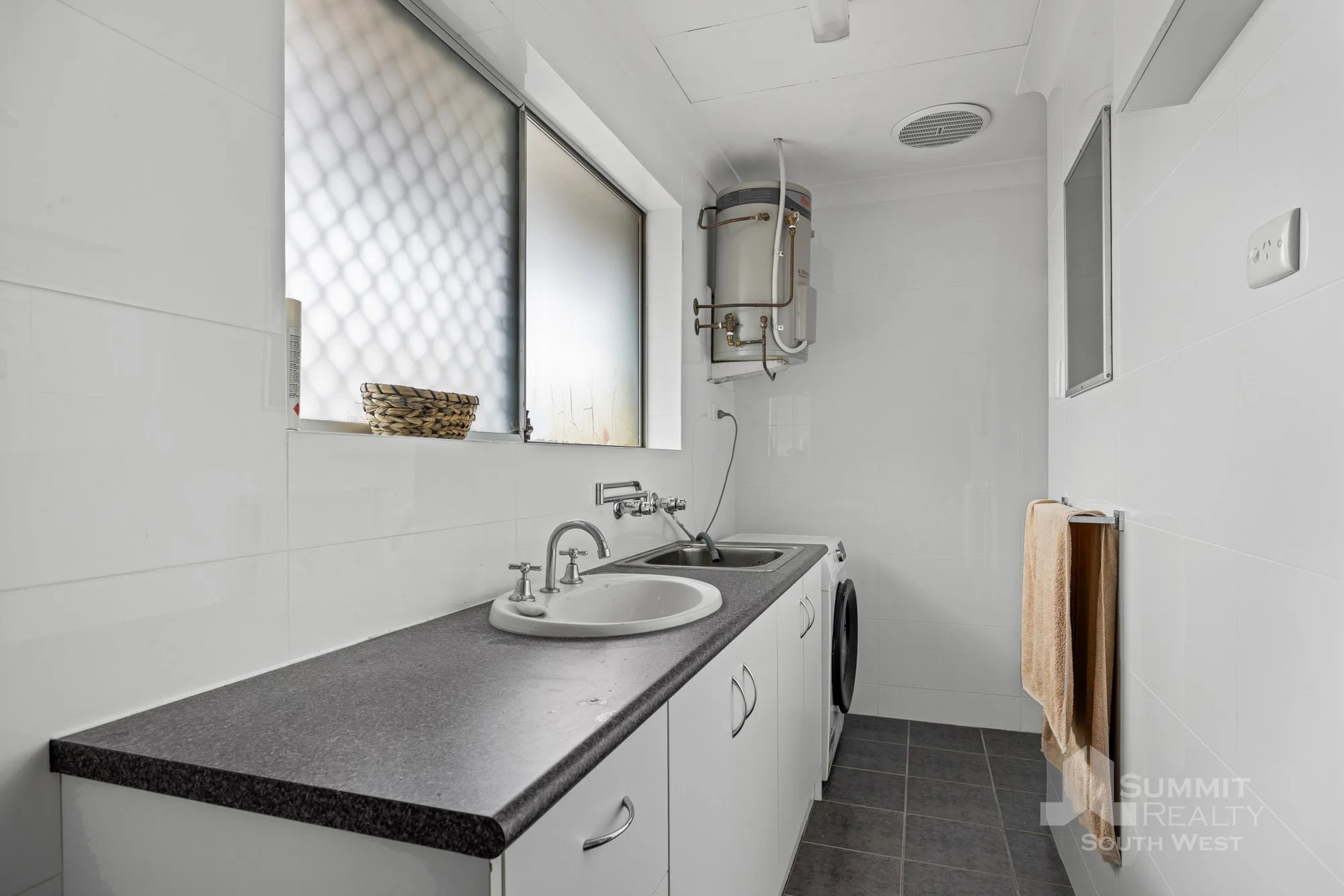 3 -12 Wellington St_15.jpg