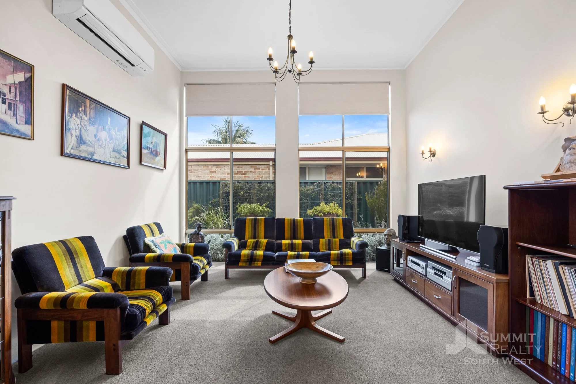 19 Turnberry Way_8.jpg