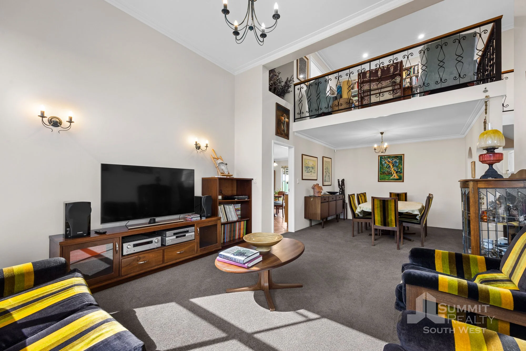 19 Turnberry Way_10.jpg