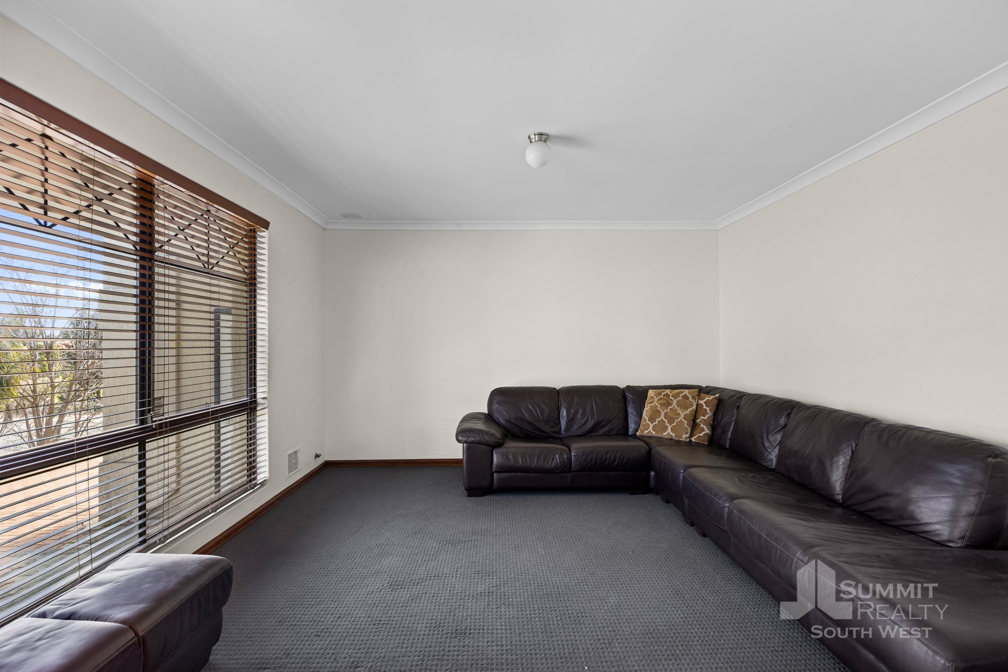 44 Pearce Rd_4.jpg