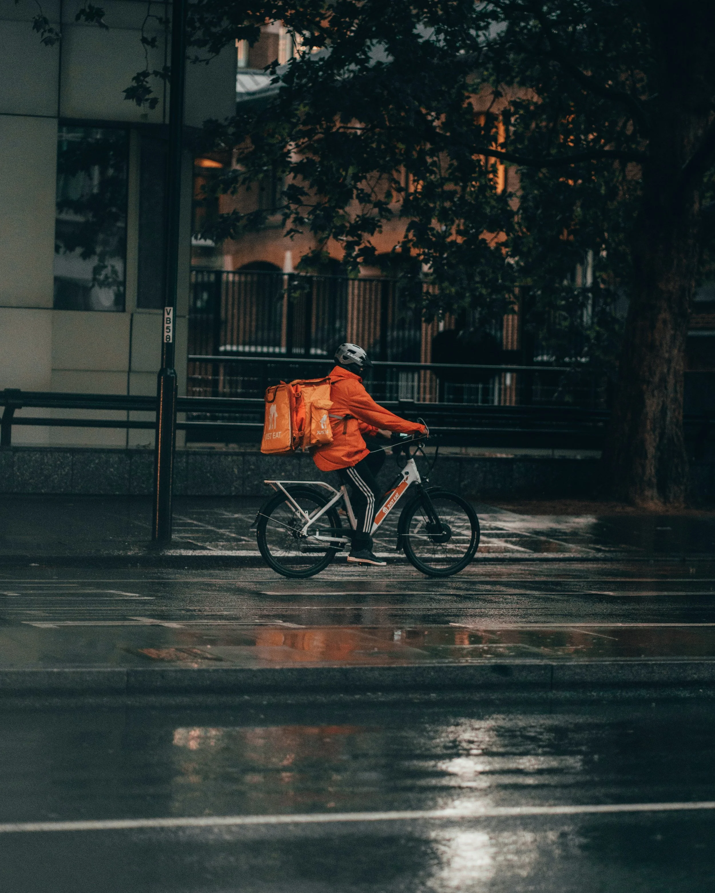 Energy Waste in Food Delivery: What's the Story?