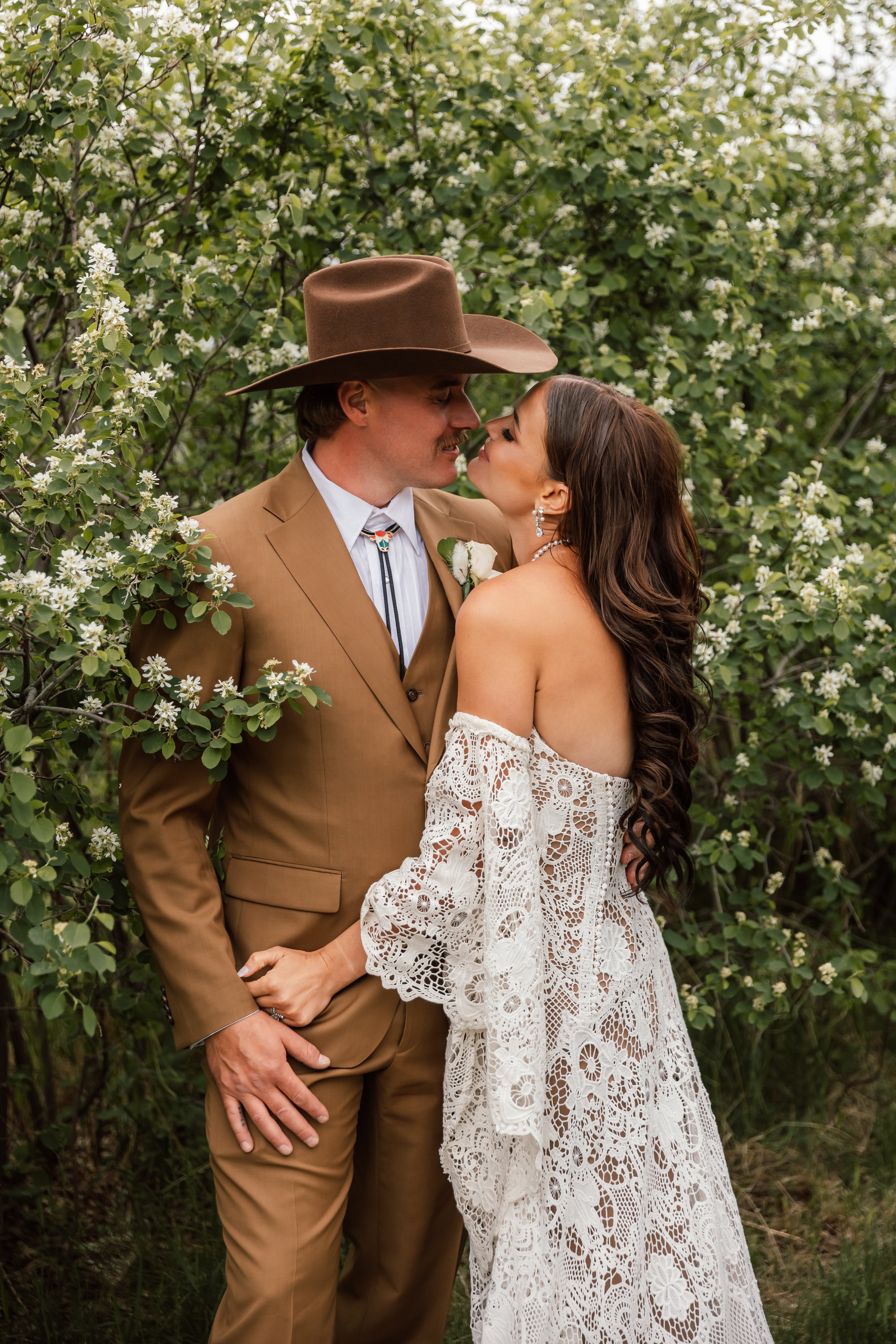 Elena Matkovska Photography, Wedding at the Saskatoon Farm, Alberta