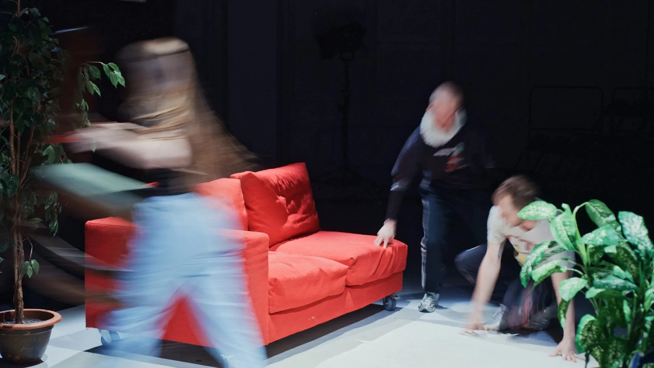 I:AM MoMo (2025), dance, performance art, theatre, dir. Balint Barabas Szigeti