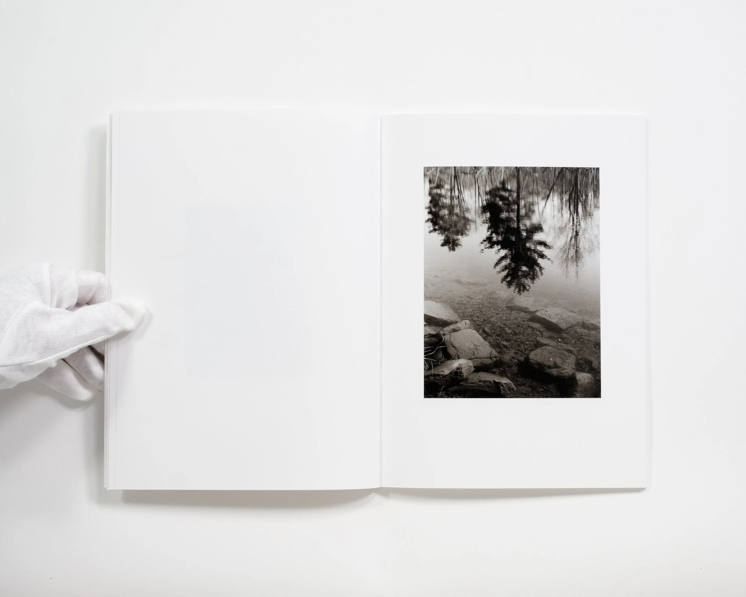 Green TheRiverIsMoving Book 08.jpg