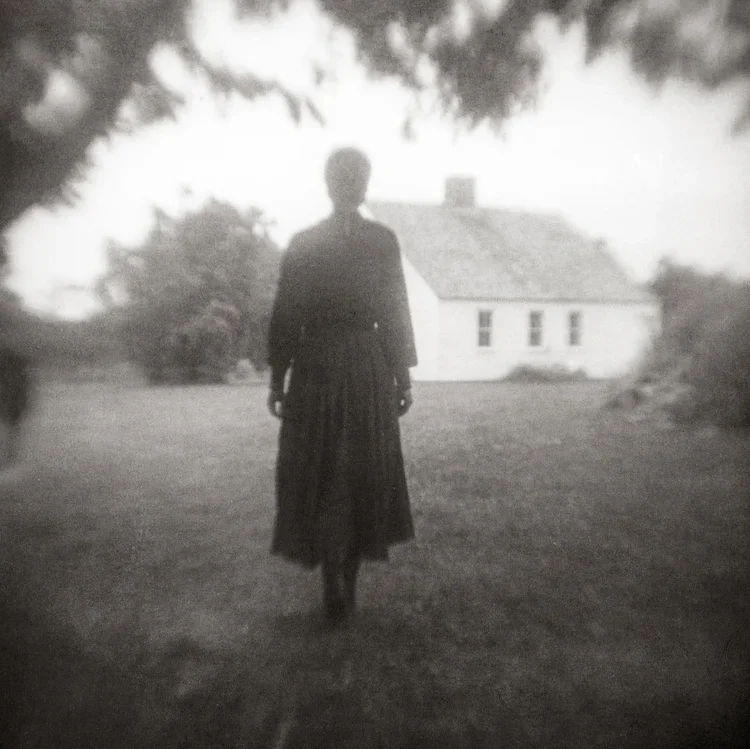 Jack Montgomery, Audrey approaching Pettengill House
