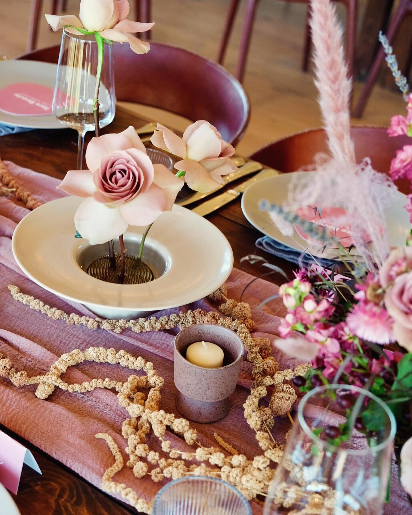 Find Comfort product launch event for @rarebeauty by @selenagomez 

#rarebeauty #eventflorals #floraldesign #eventflowers #eventdesign #selenagomez #flowersofinstagram #petalcreek #tablescape