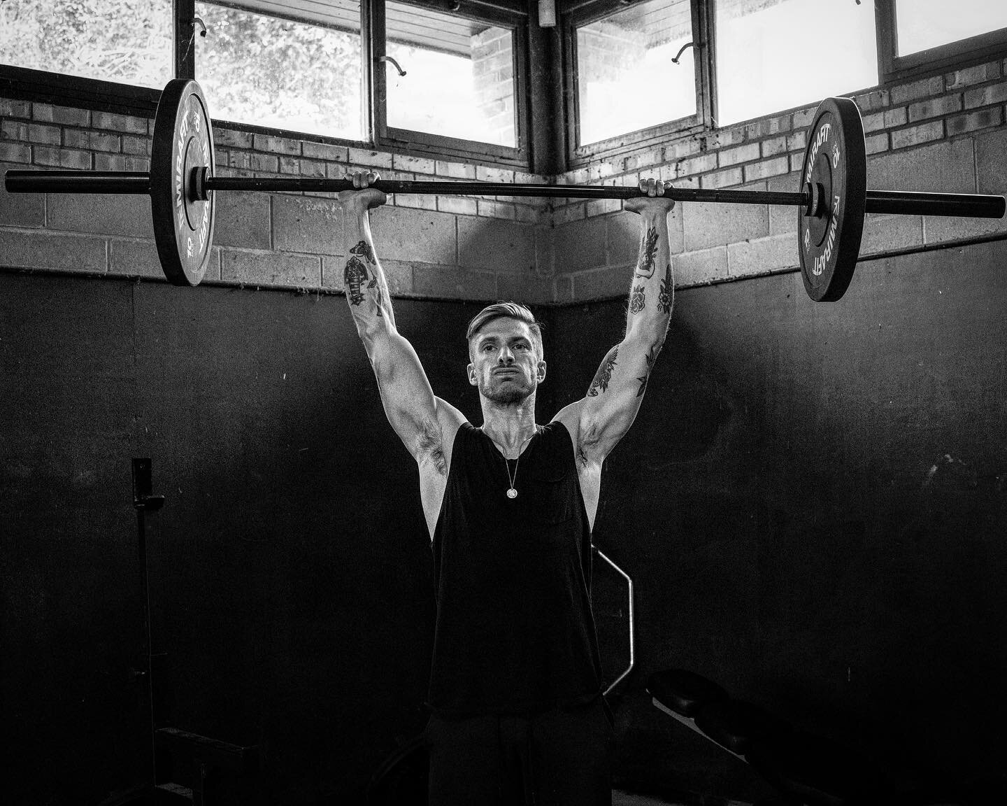 ⚠️OVERTRAINING ⚠️ - Many men don&rsquo;t realise the impact their training regime has on their hormones. 

Up to a certain point Testosterone and Growth Hormone will increase dramatically as a result of (resistance) training.

HOWEVER as training fre