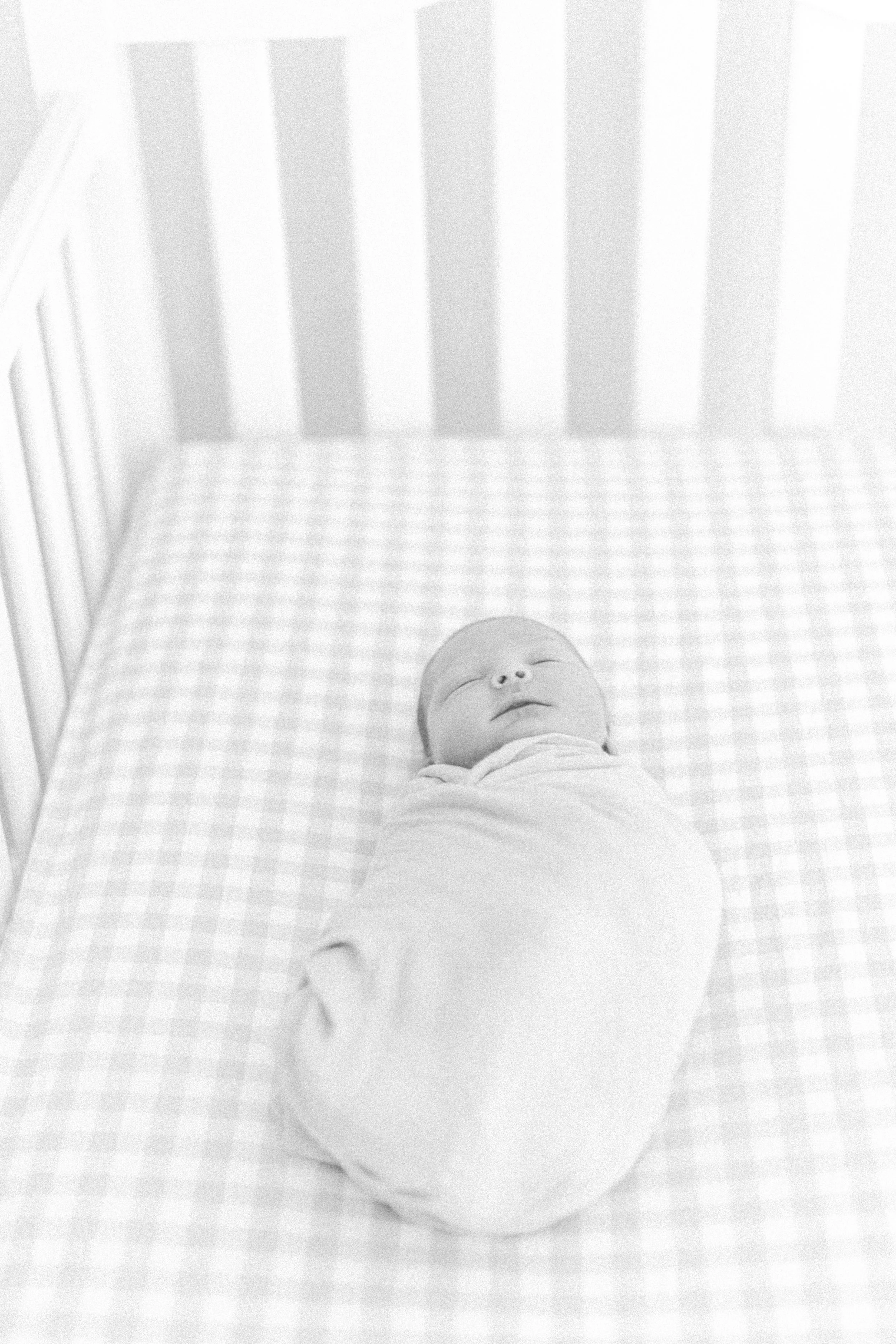 Liam Johnston [Newborn] (92 of 203).jpg
