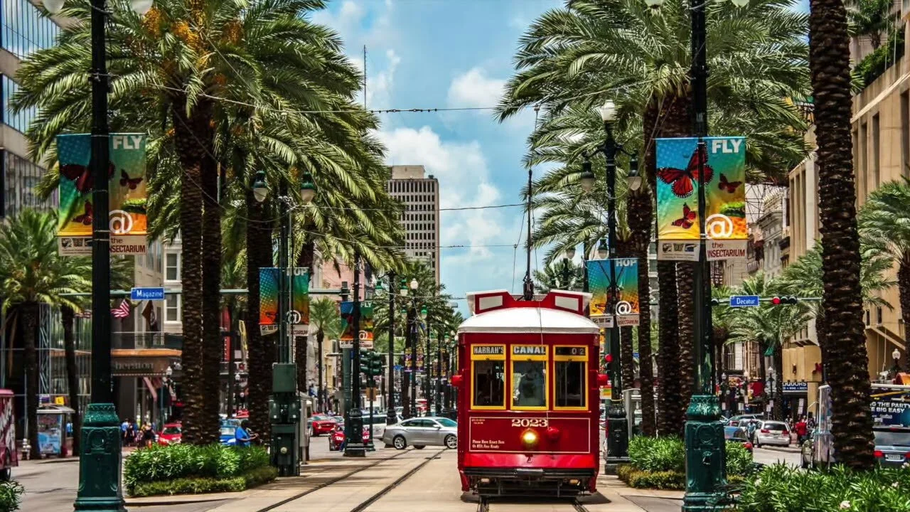 nola downtown.jpg