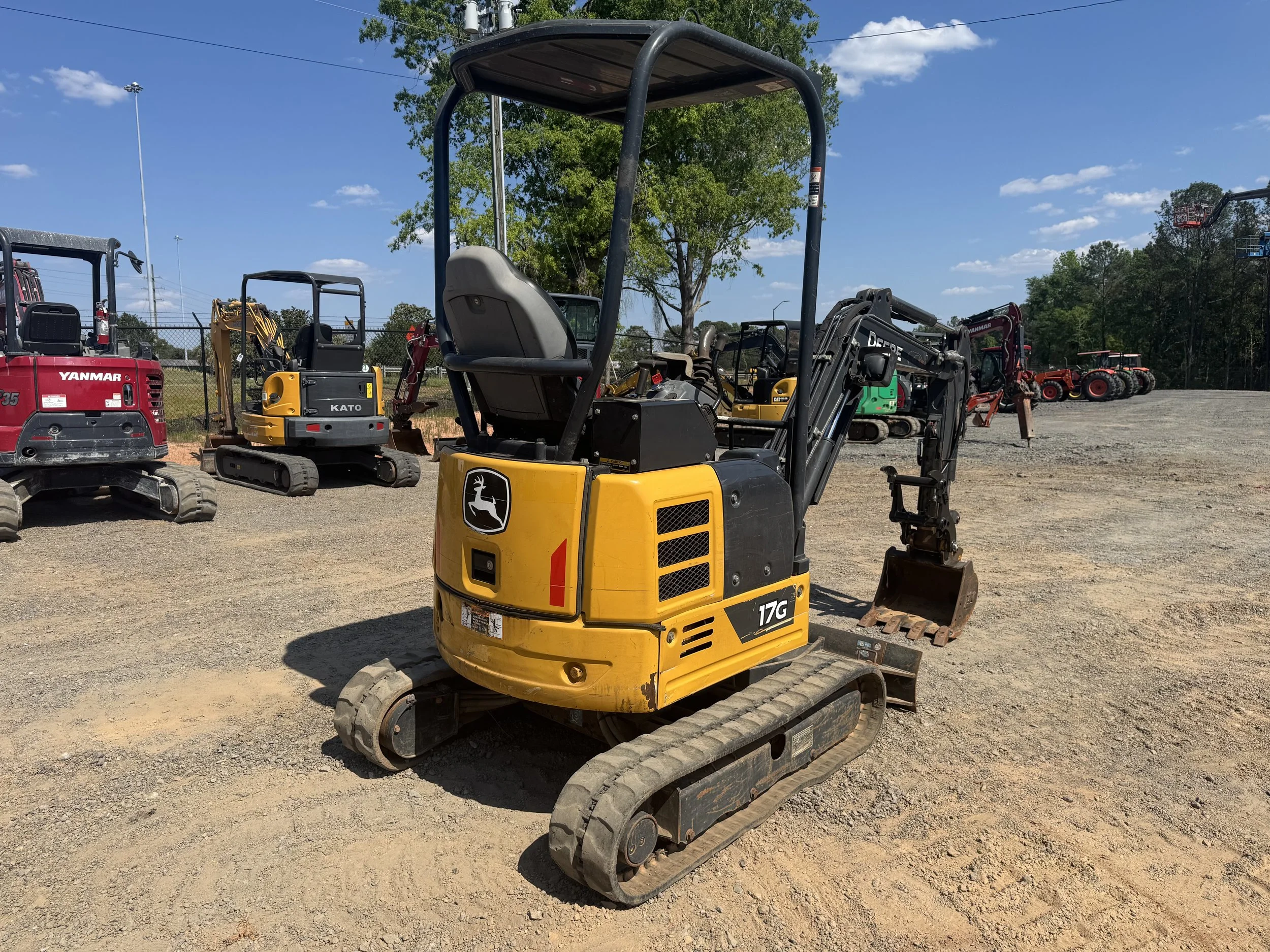 2020 Deere 17G Excavator