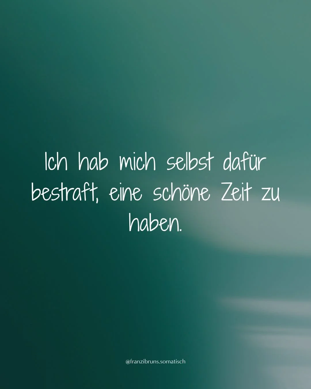 Aber ansonsten war der Urlaub richtig sch&ouml;n. 🥰

Schreibe mir "EMBODY" oder "ROOTED" und ich sende dir alle Infos zu meinen beiden somatischen 1:1 Mentorings. 
Bei EMBODY geht es um deine eigene Geschichte, deine individuelle