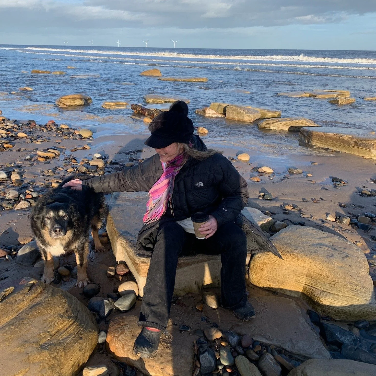 𝗛𝗮𝗻𝗱𝘀 𝘂𝗽 - 𝘄𝗵𝗼 𝗮𝗹𝘄𝗮𝘆𝘀 𝗽𝘂𝘁𝘀 𝘁𝗵𝗲𝗺𝘀𝗲𝗹𝘃𝗲𝘀 𝗮𝘁 𝘁𝗵𝗲 𝗯𝗼𝘁𝘁𝗼𝗺 𝗼𝗳 𝘁𝗵𝗲 𝗽𝗿𝗶𝗼𝗿𝗶𝘁𝘆 𝗽𝗶𝗹𝗲?

I bet there's quite a few hands up right now. It's a common problem and one that's been coming up quite a bit with my