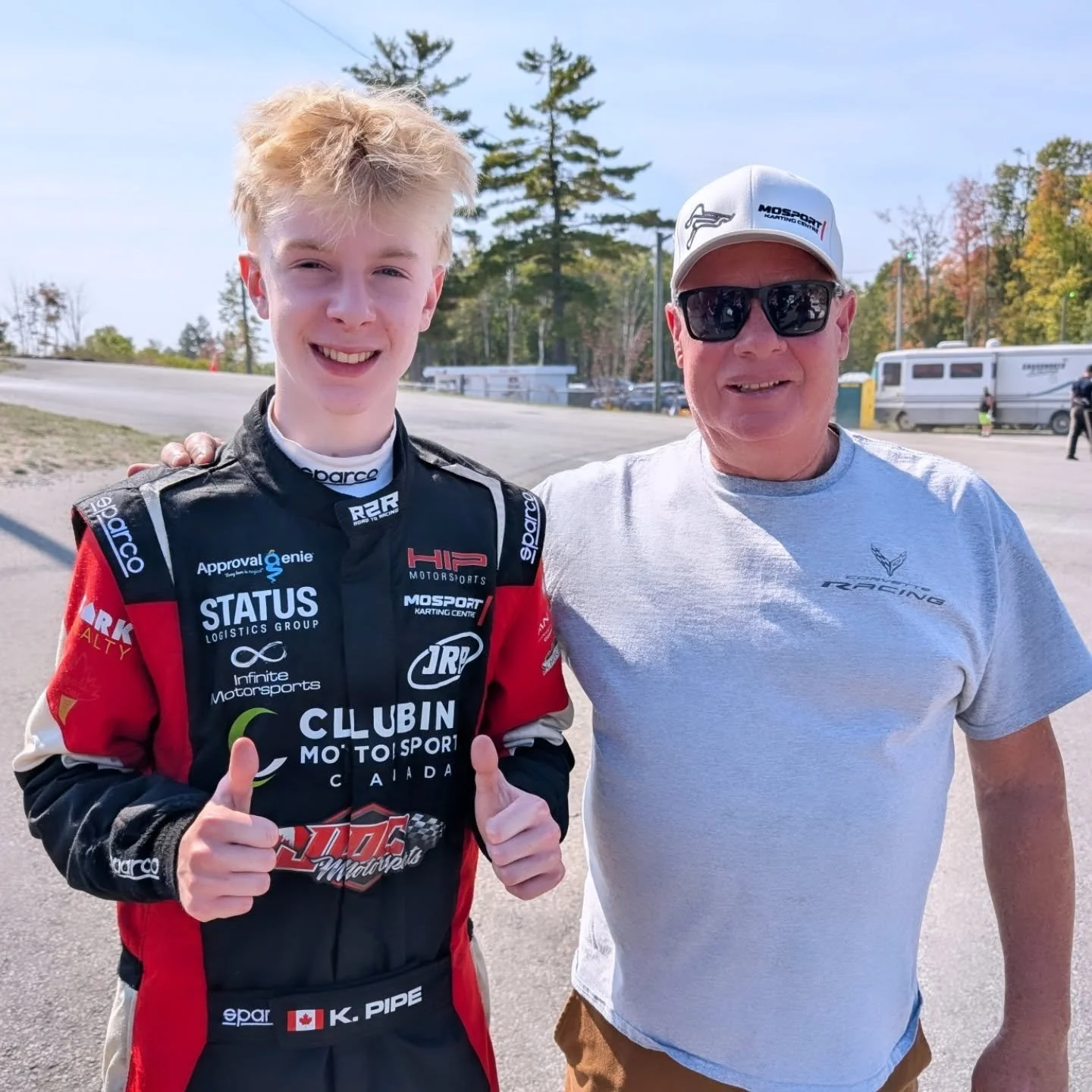 Great to catch up with Mosport Karting Centre's very own @russell_fox_ at Sunset Speedway this past Sunday!
I've been so proud to represent @mosportkarting this season and I'm very grateful for all their support!
#keatonpiperacing #racing #sponsor