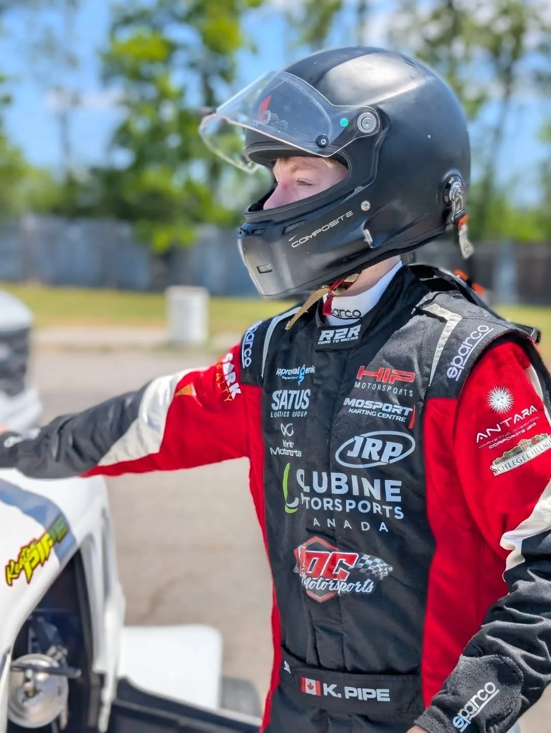 Just here waiting to get back on track. Next weekend we wrap up the 2025 season at the epic Autumn Colours Classic @ptbospdwy. We also host our 5th annual food drive. Can't wait! 🏁
#jdcmotorsports #keatonpiperacing #racing #becauseracing #becausera