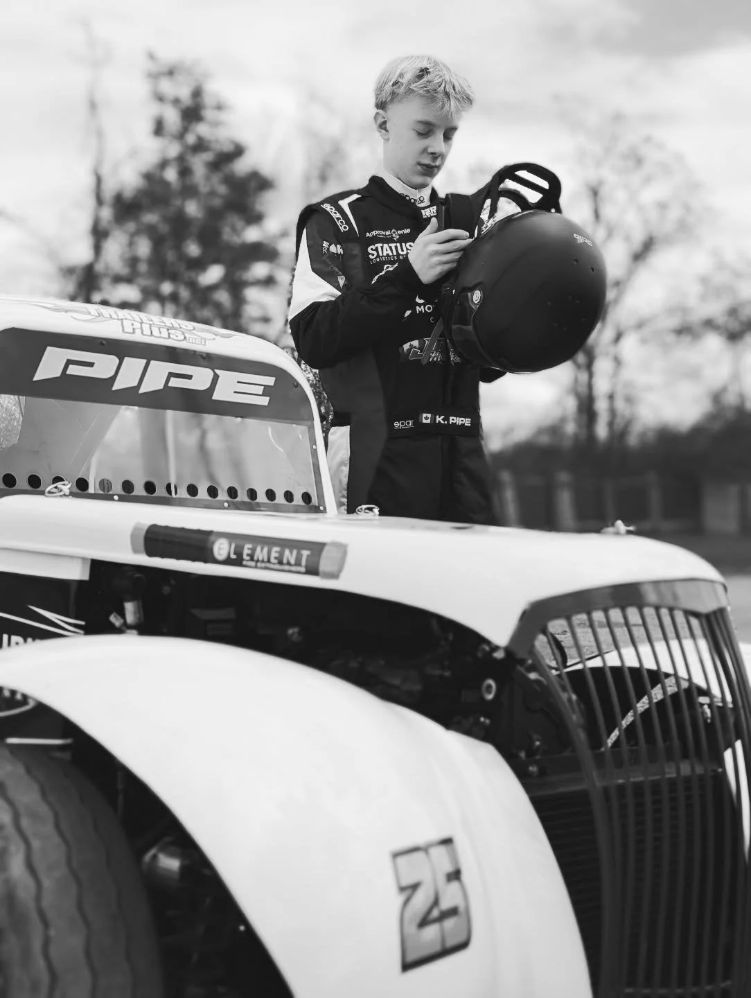 Race Week! Ready to send it one last time in 2025. Headed to the epic Autumn Colours Classic weekend at Peterborough Speedway. Let's Go!!!🏁😤
#jdcmotorsports #keatonpiperacing #racing #becauseracing #becauseracecar #legendcar #inex #legendcars #ra