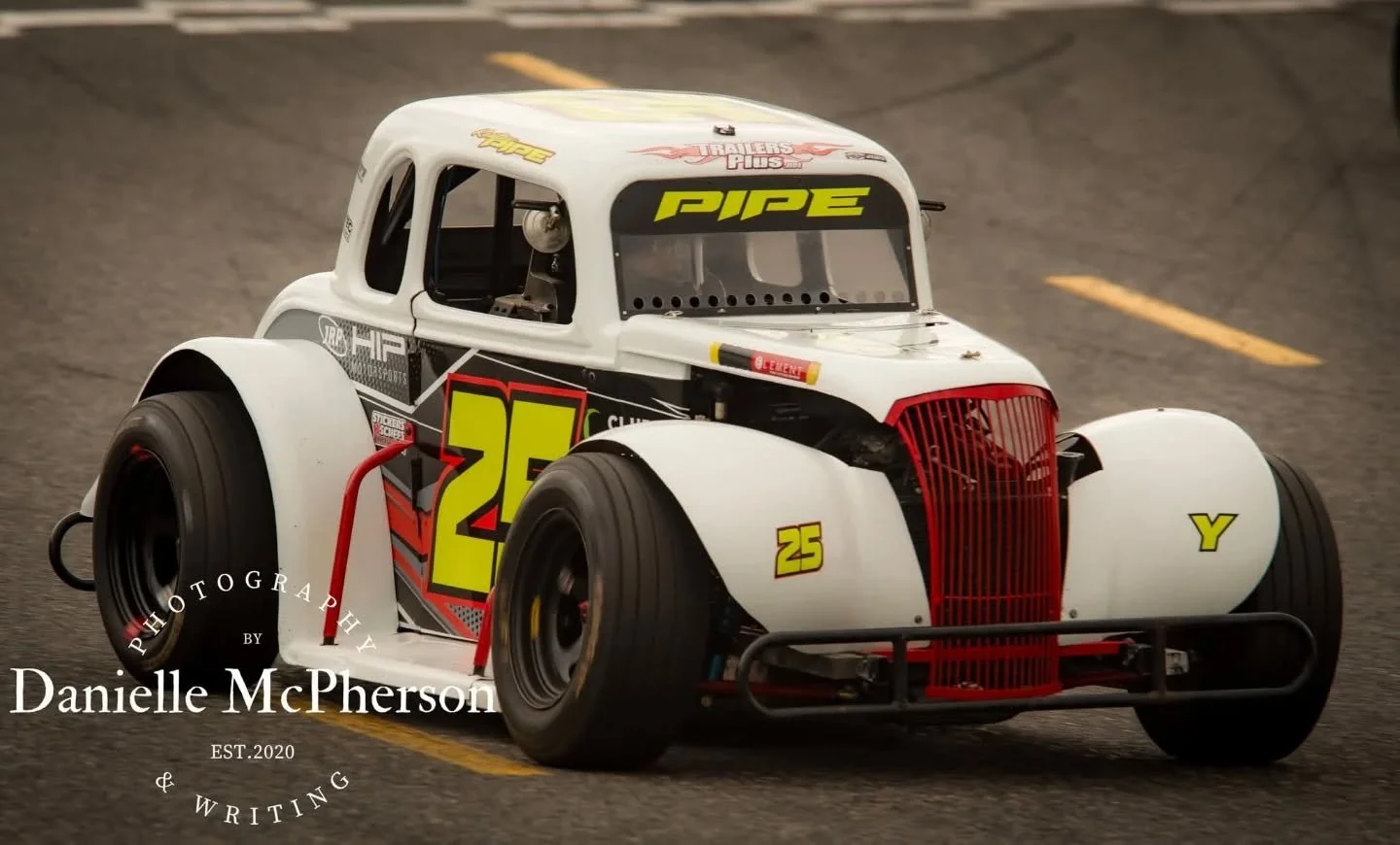 Still hasn't sunk in yet that the 2025 season is over. 

#jdcmotorsports #keatonpiperacing #racing #becauseracing #becauseracecar #legendcar #inex #legendcars #racecars #ontariolegendcarseries #racetrack #canadianmotorsports #motorsport #carinstagram
