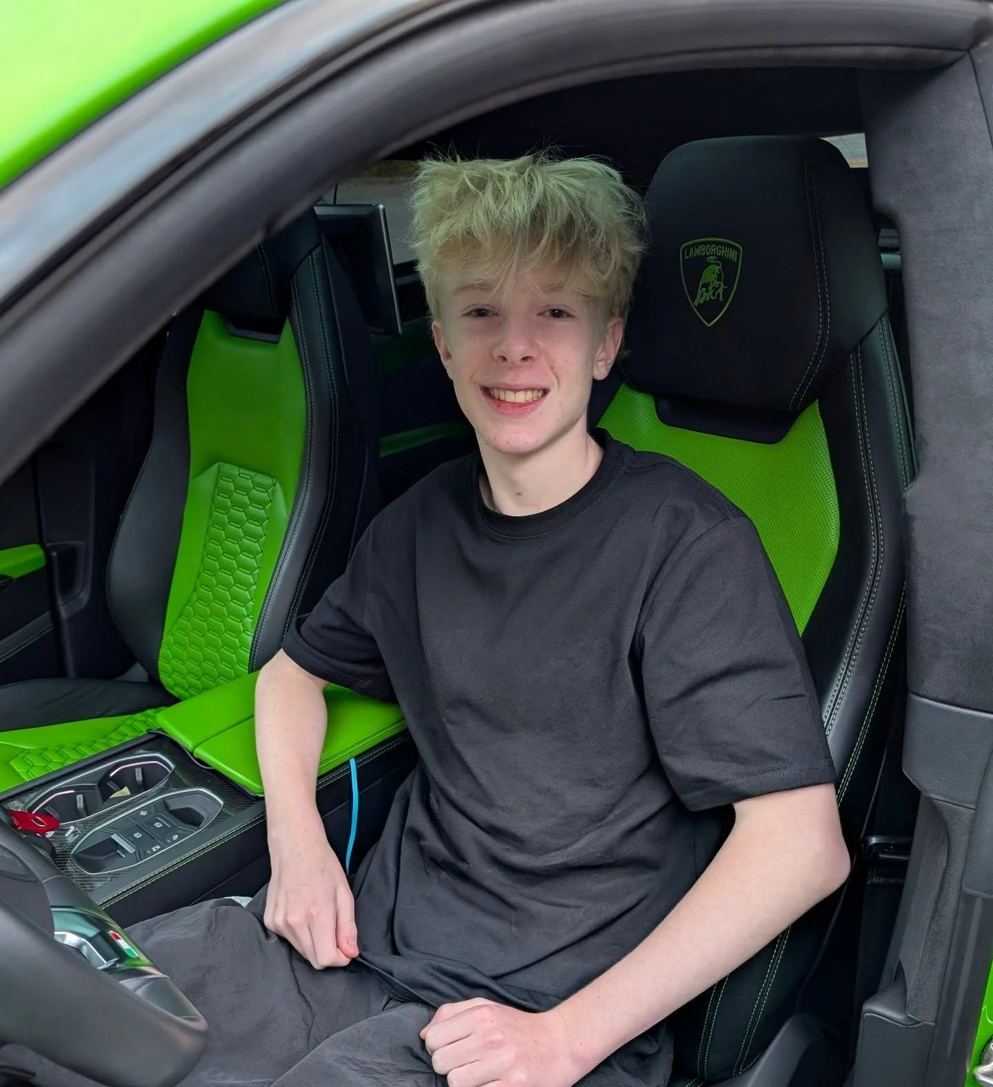 Yesterday I had the privilege of joining my Dad at his work, @grandtouringautos , where we took part in the @lamborghini Movember Bull Run.  This event is a charity fundraiser in support of men's health. 

We were one of ~50 Lamborghinis (of all year