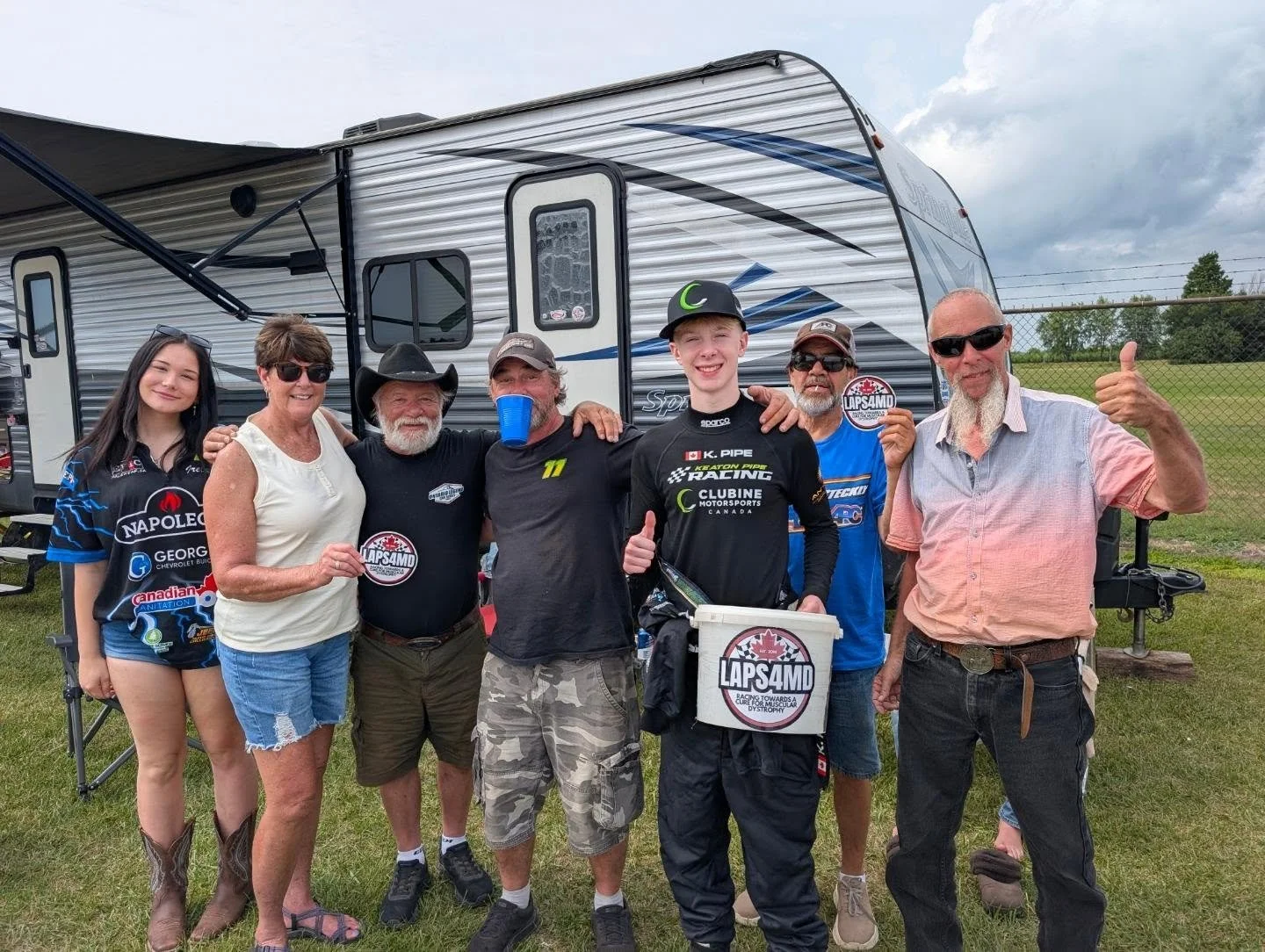 Couple of pics to highlight a great Day 1 of our @laps4md fundraiser for @md_canada ! Thank you to everyone who has donated so far! 

It's awesome to see people challenging others to the Splash Tower and I also want to say a special thank you to my U