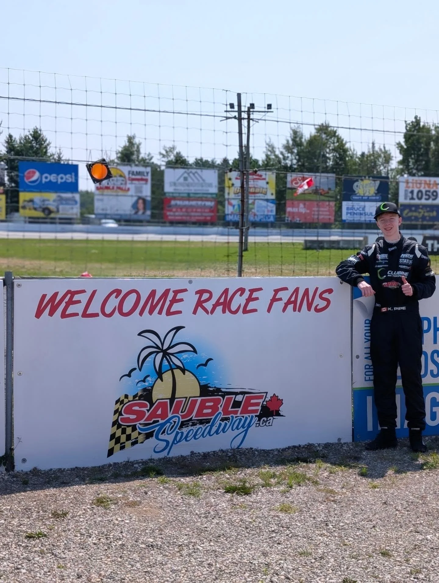 Great practice at the Beach! And we are all set for our @laps4md Fundraiser!🏁🌴🌊😎

#ontariolegendcarseries #legendcarracing
#saublespeedway #laps4md