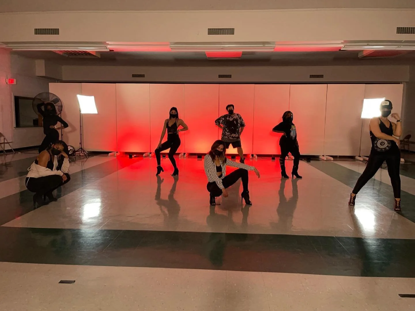 Thank you for a 🔥 class

Thank you @kaelajohnson for your expertise and sass❤️

Head to our stories to watch some solos☝️