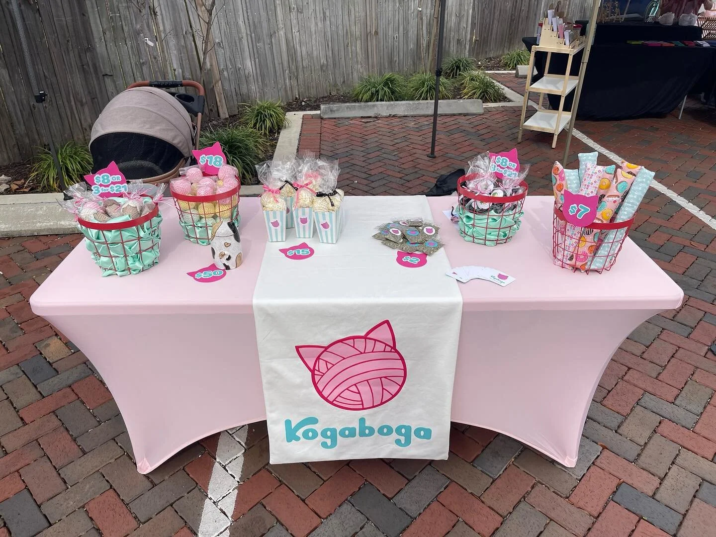 We&rsquo;re slingin&rsquo; cat toys at @shuksavannah today from 12-3! Crochet balls, popcorn, sushi &amp; ice cream plus some Valentines kick sticks and catnip dime bags 💕
.
A portion of all sales benefit @oneloverescue! Vendors, live music, great f