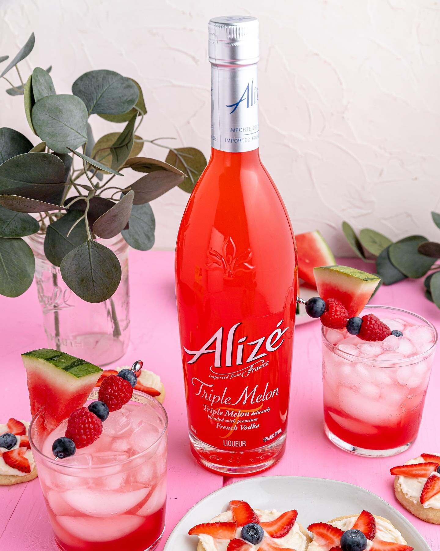 Triple the Melon, triple the happy hour fun. Cheers to a refreshing weekend with Aliz&eacute;!