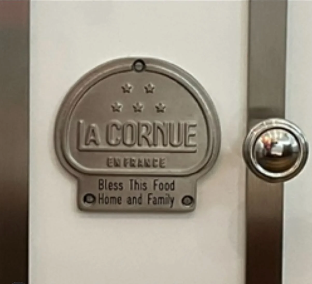 Extending a blessing to this home and lovely family… and all who worked to build it. Swipe to see more of the blessing the family placed on this La Cornue oven.