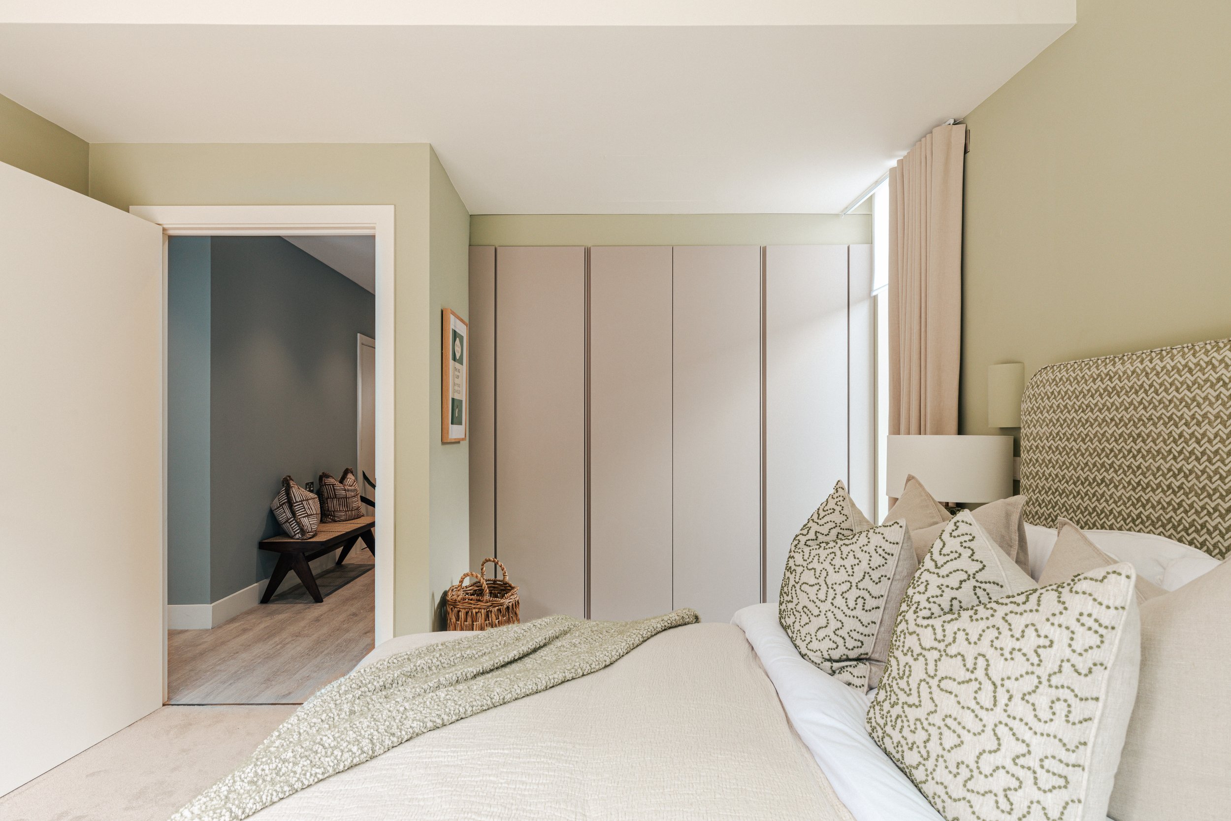 Clapham South 3 bed-44.jpg