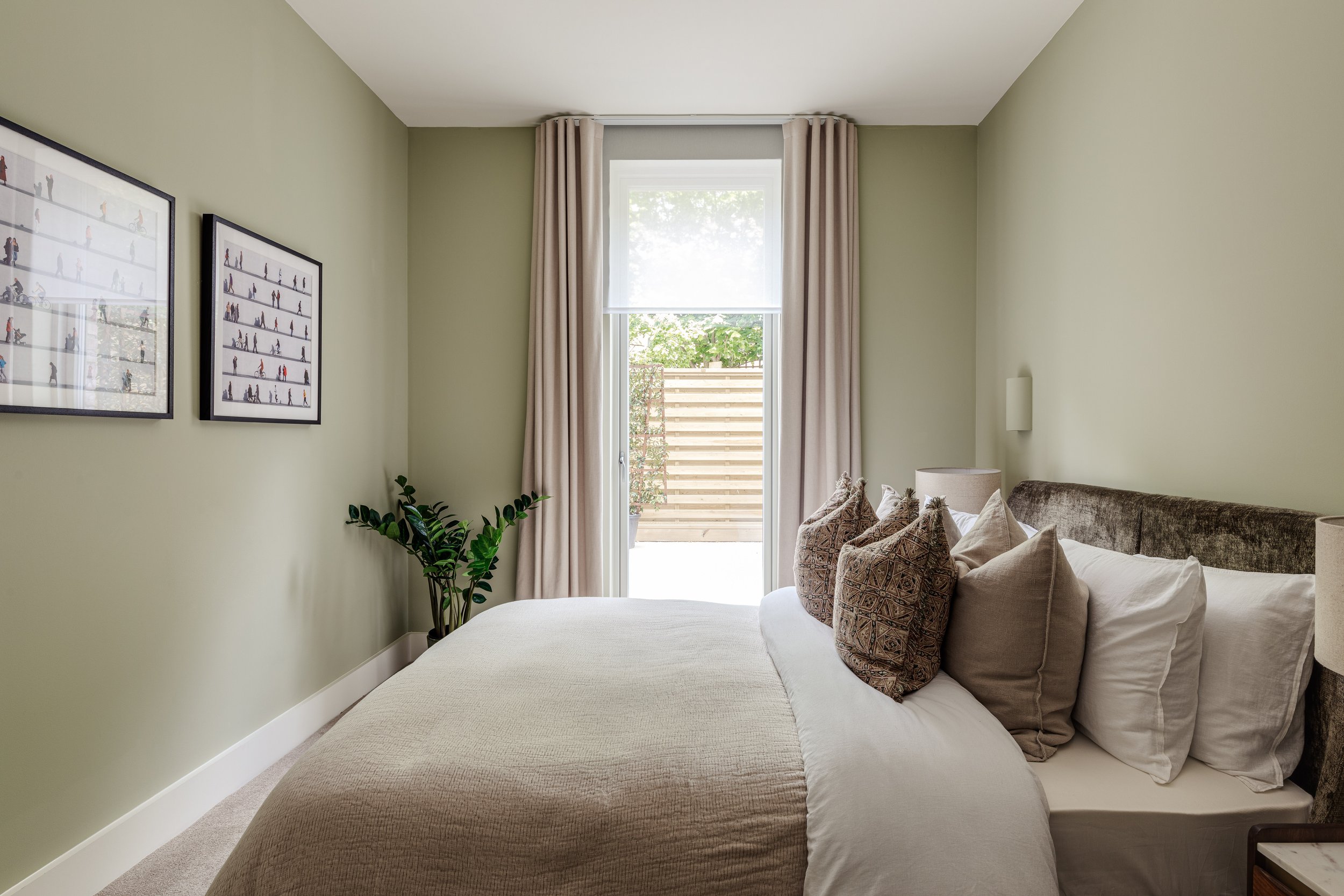 Clapham South 3 bed-30.jpg