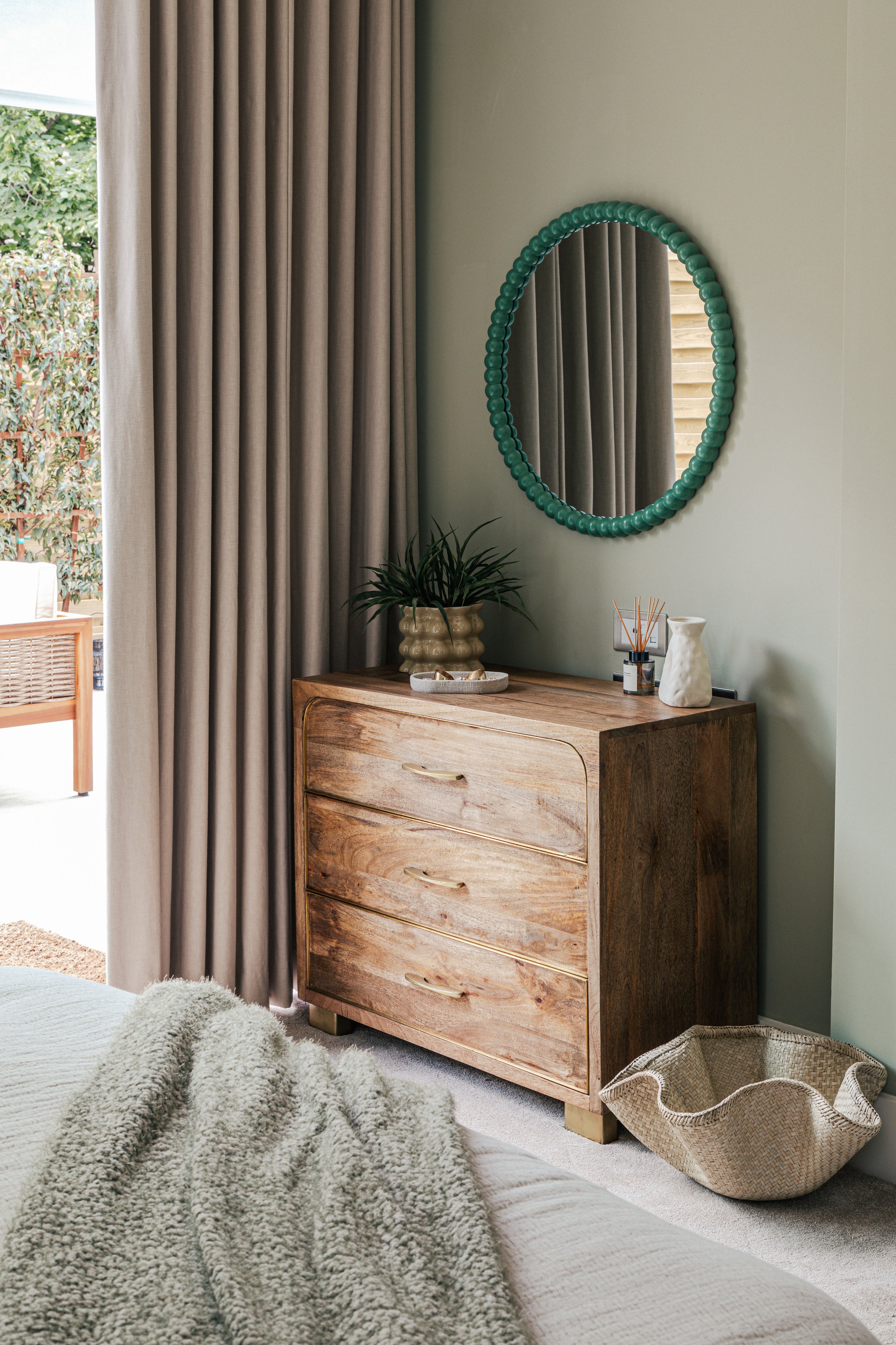 Clapham South 3 bed-49.jpg