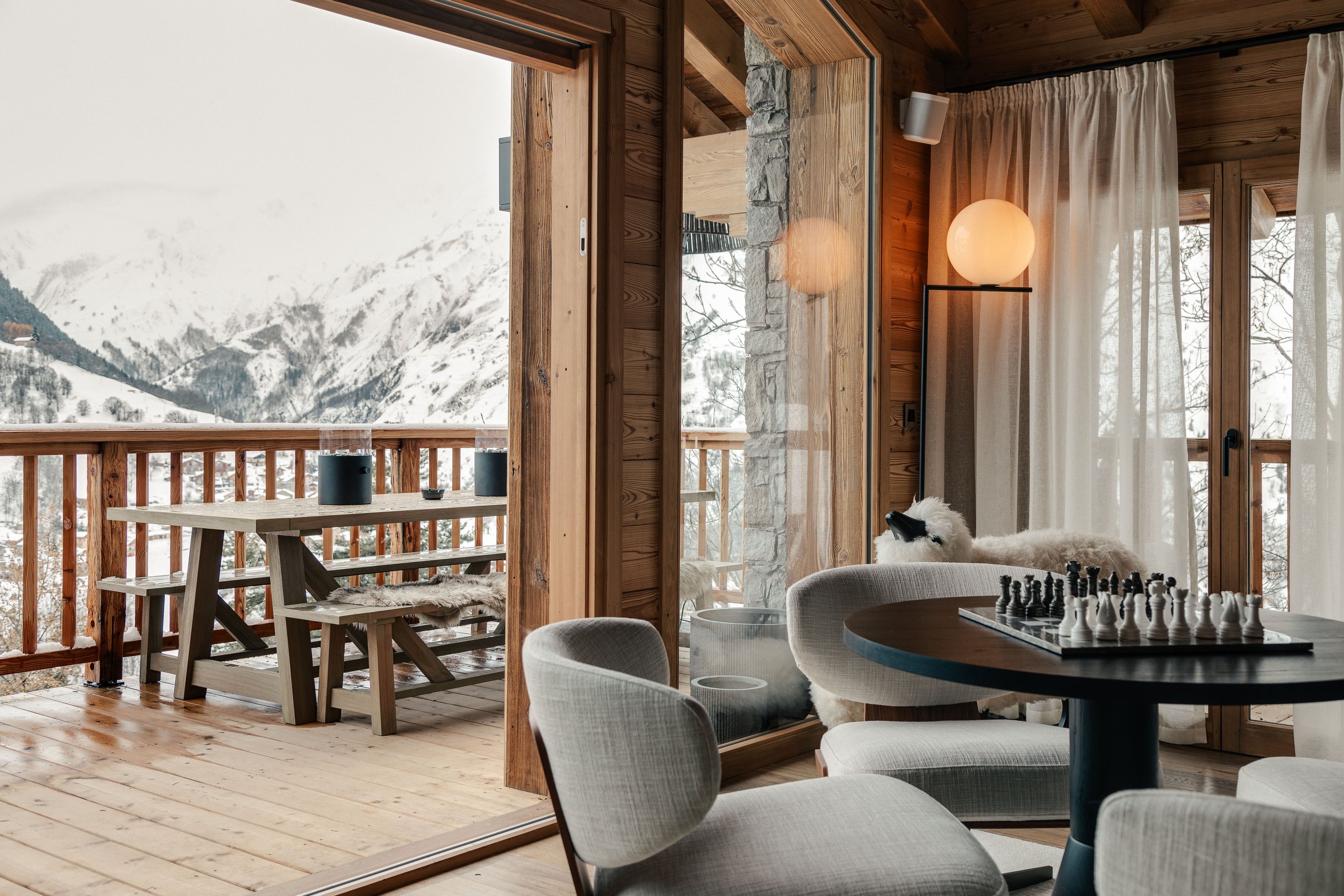 Snowfall Chalet 2023-49.jpg