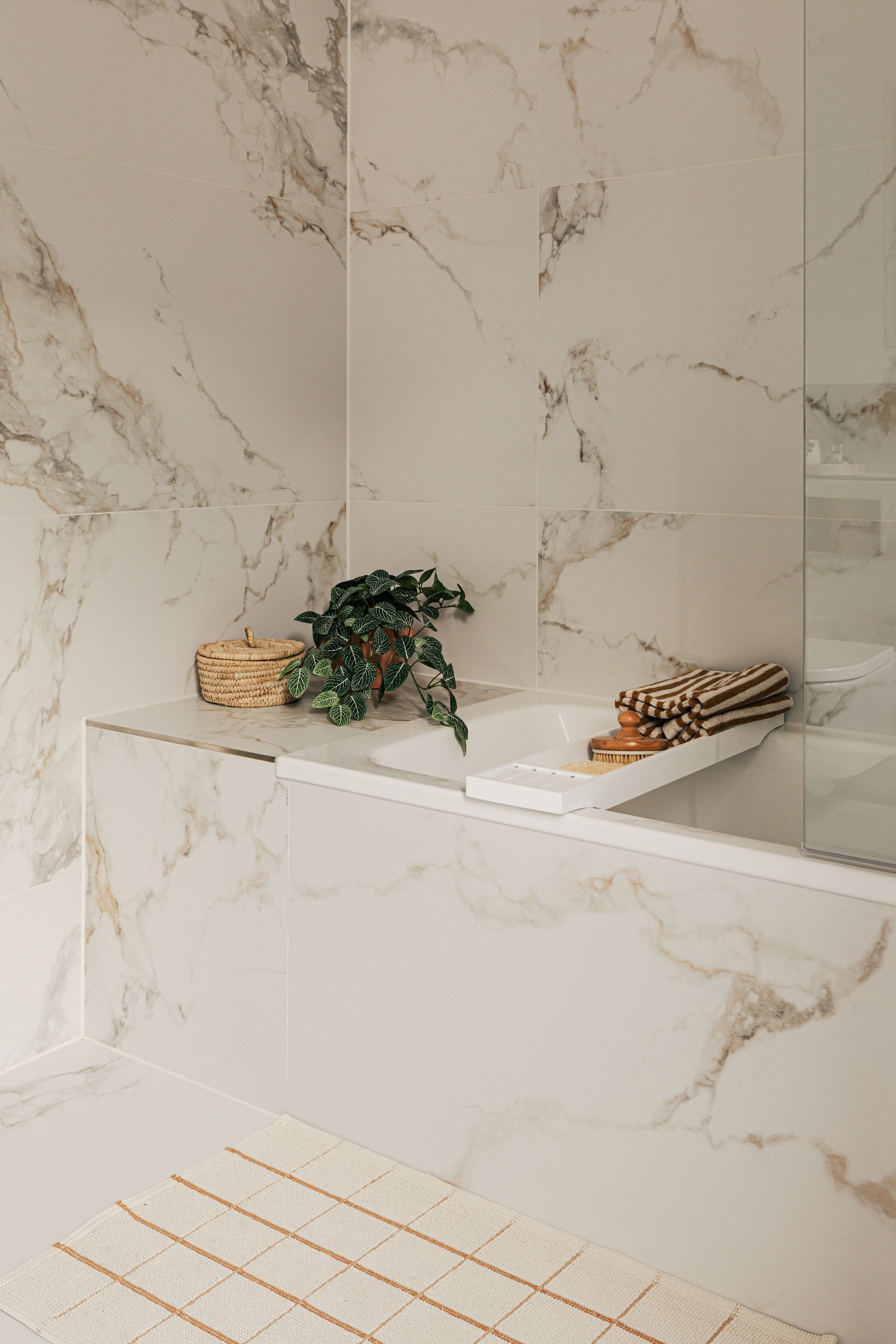 Clapham South 3 bed-24.jpg