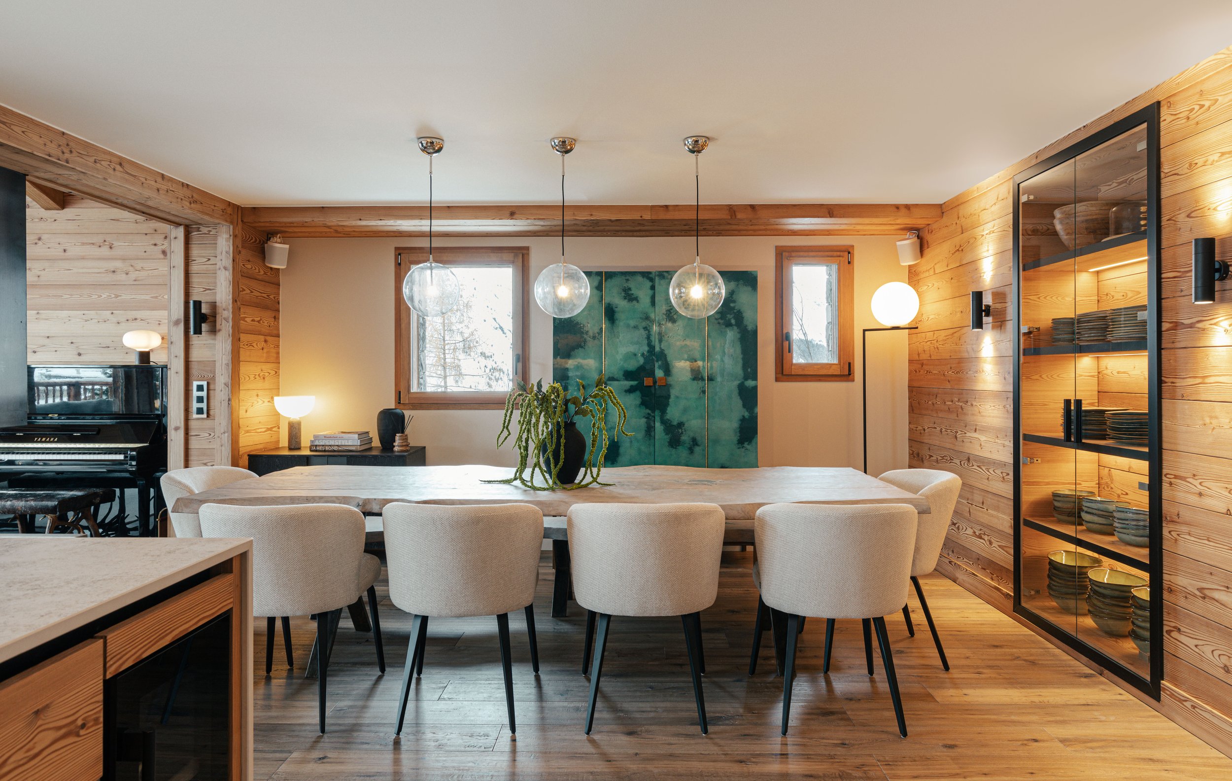 Snowfall Chalet 2023-6.jpg