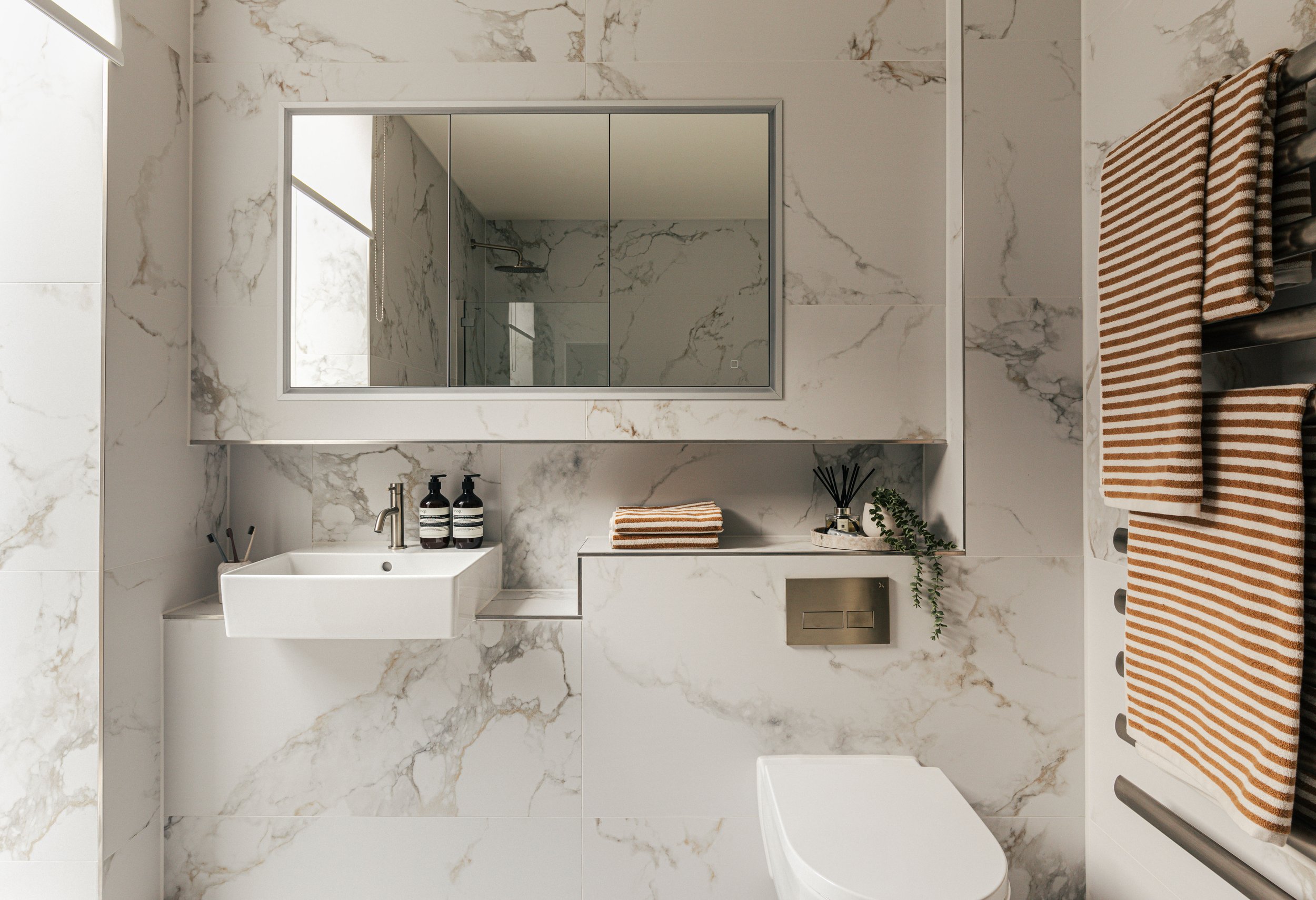 Clapham South 3 bed-23.jpg