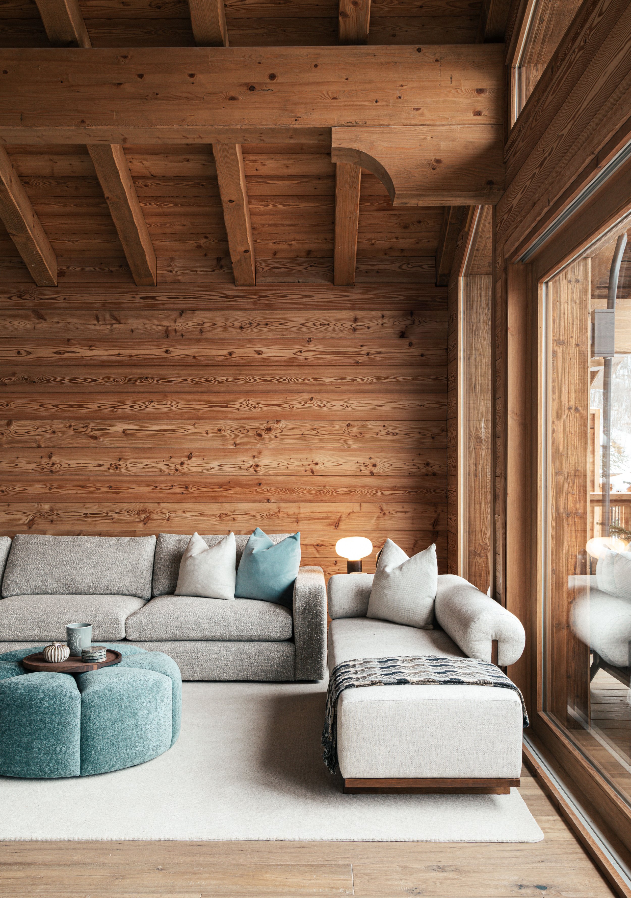 Snowfall Chalet 2023-11.jpg