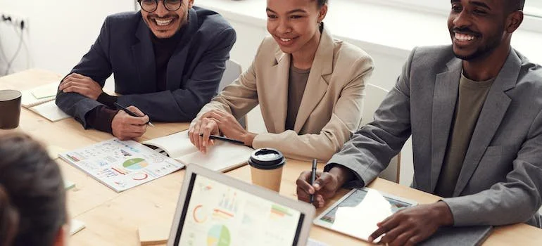 Discuss all the factors that impact your credit score