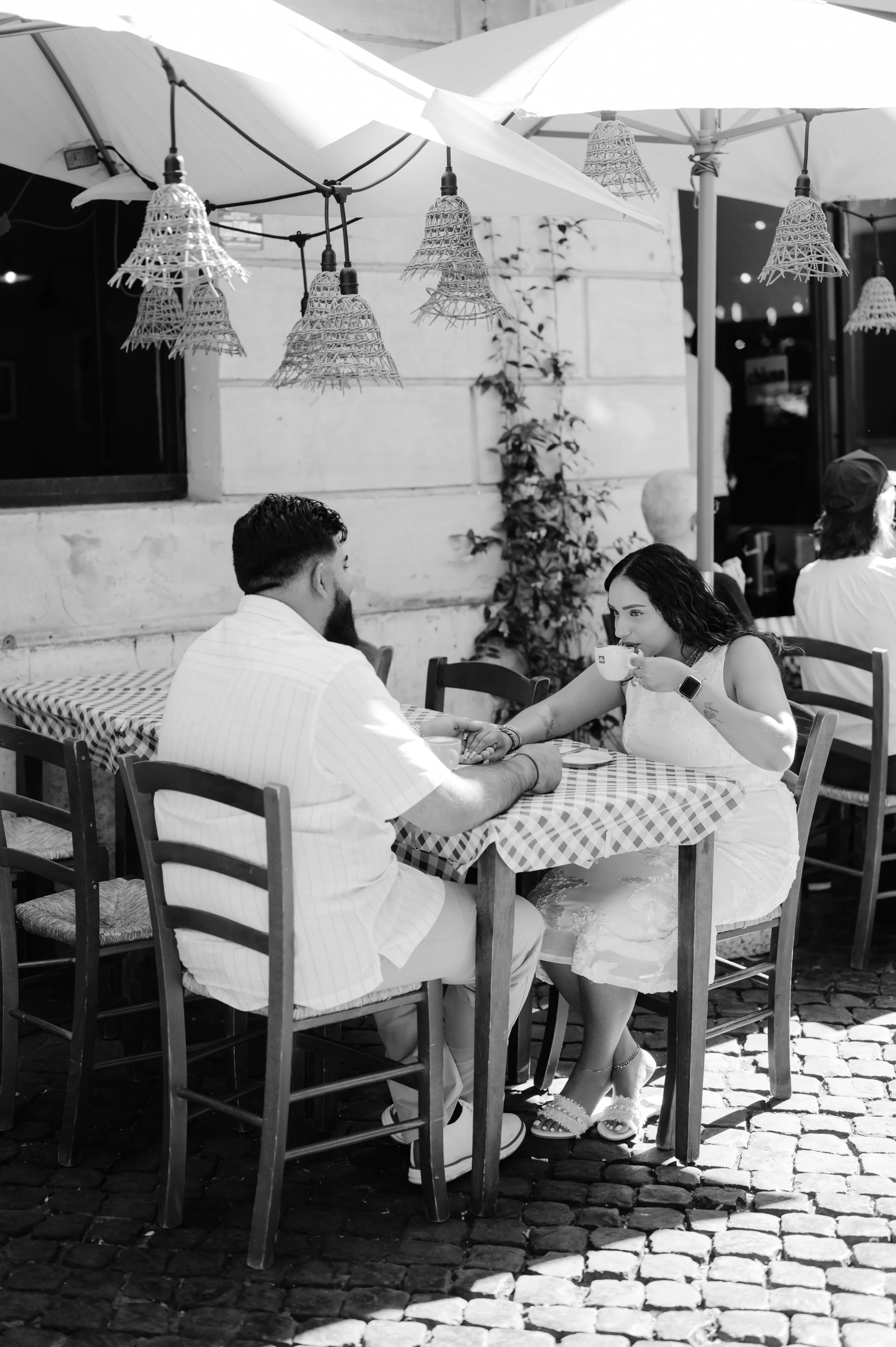 luxury-engagement-session-rome-colosseum-37.jpg