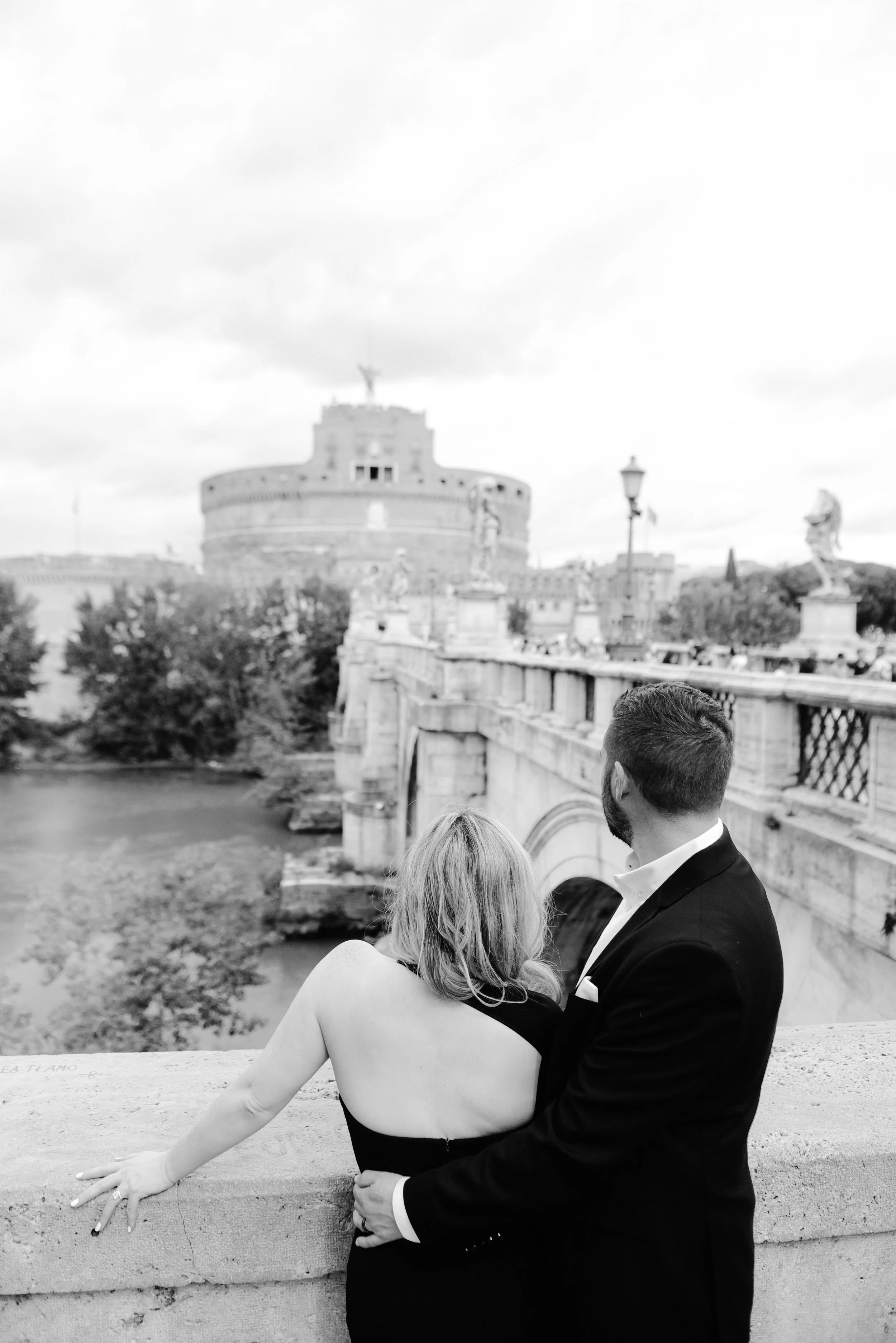 luxury-engagement-session-rome-colosseum-22.jpg