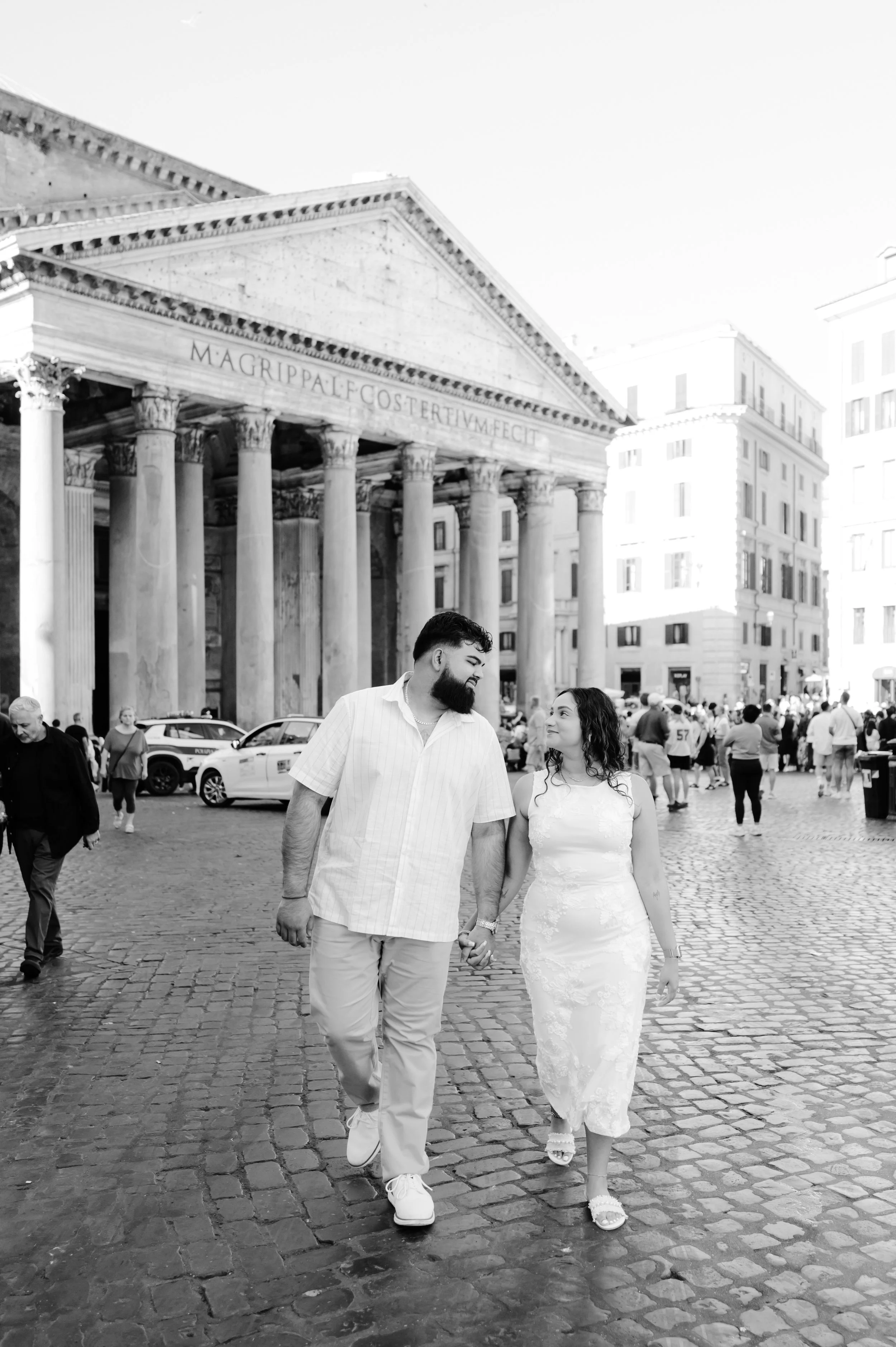 luxury-engagement-session-rome-colosseum-34.jpg