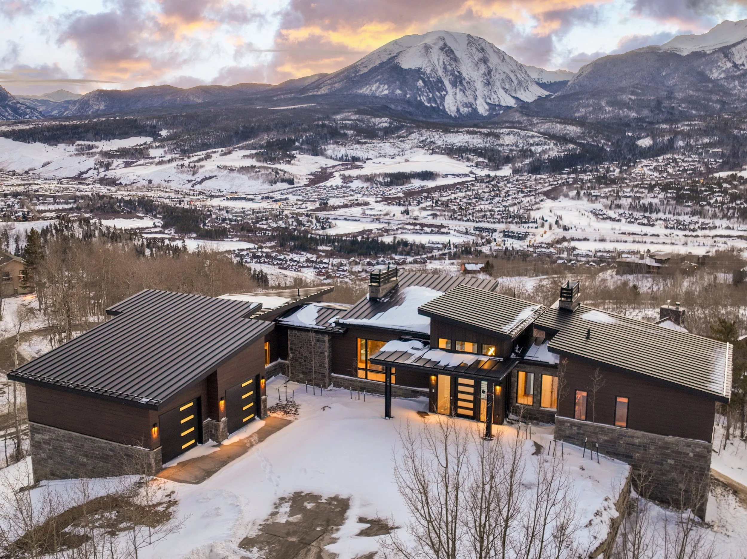 690 Lakeview Circle 8.jpg