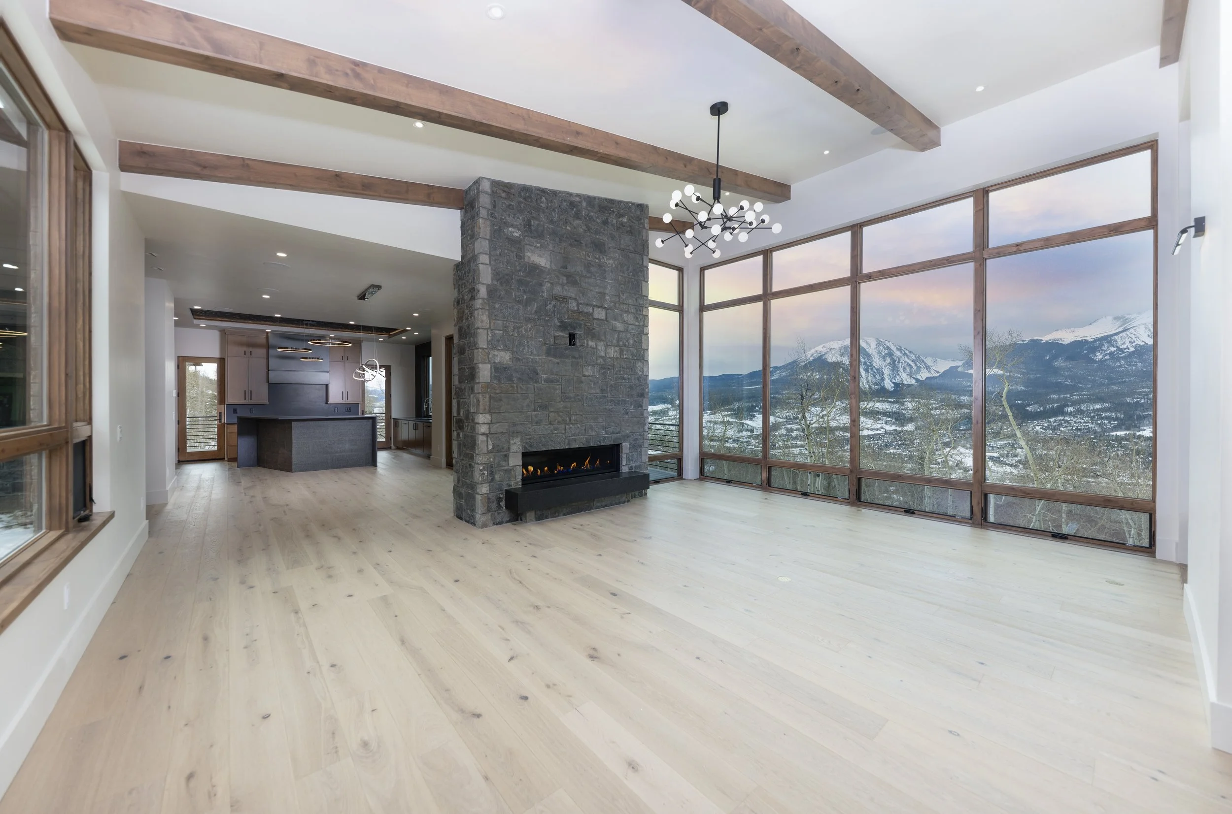 690 Lakeview Circle 14.jpg