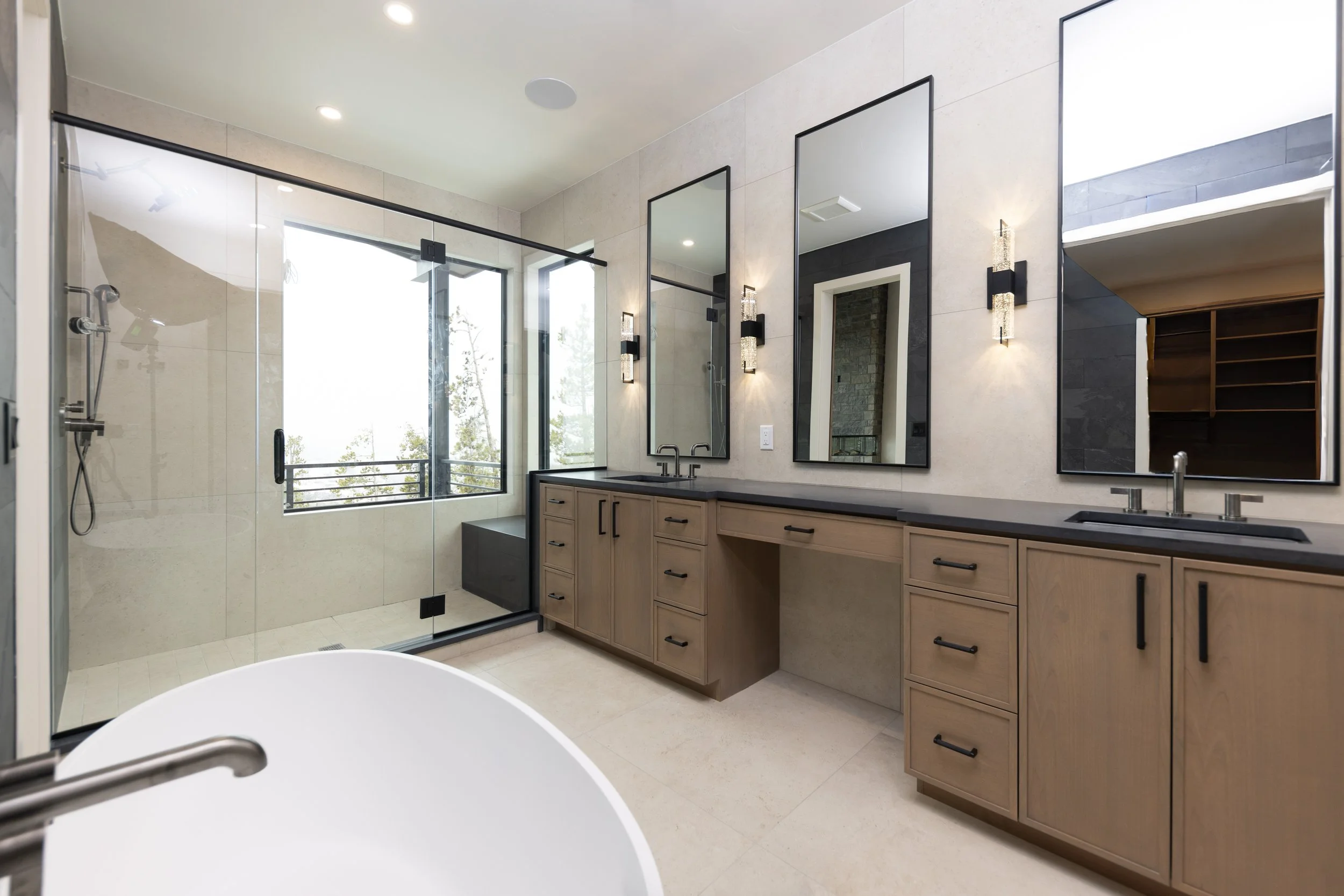 690 Lakeview Circle 16.jpg