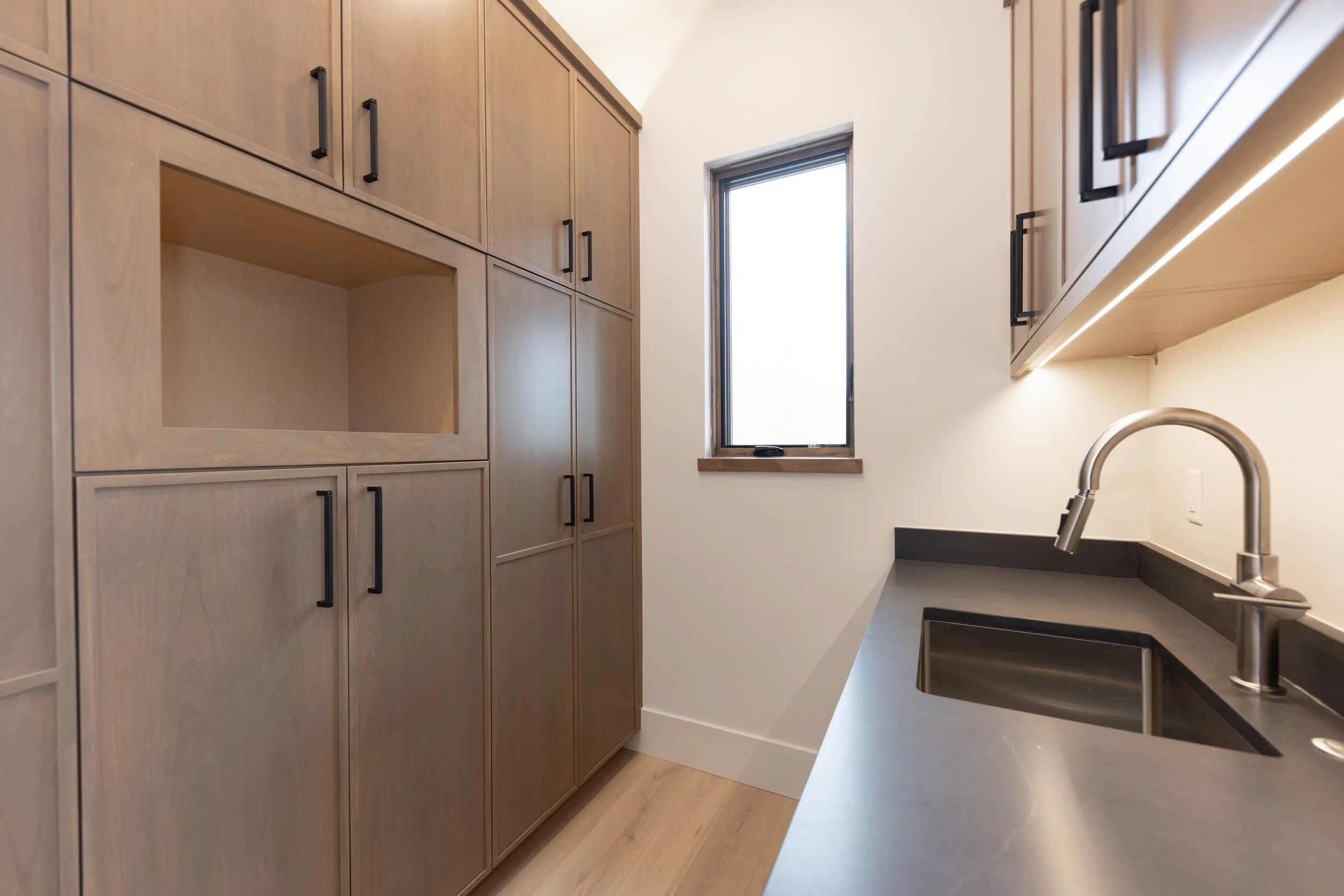 690 Lakeview Circle 21.jpg