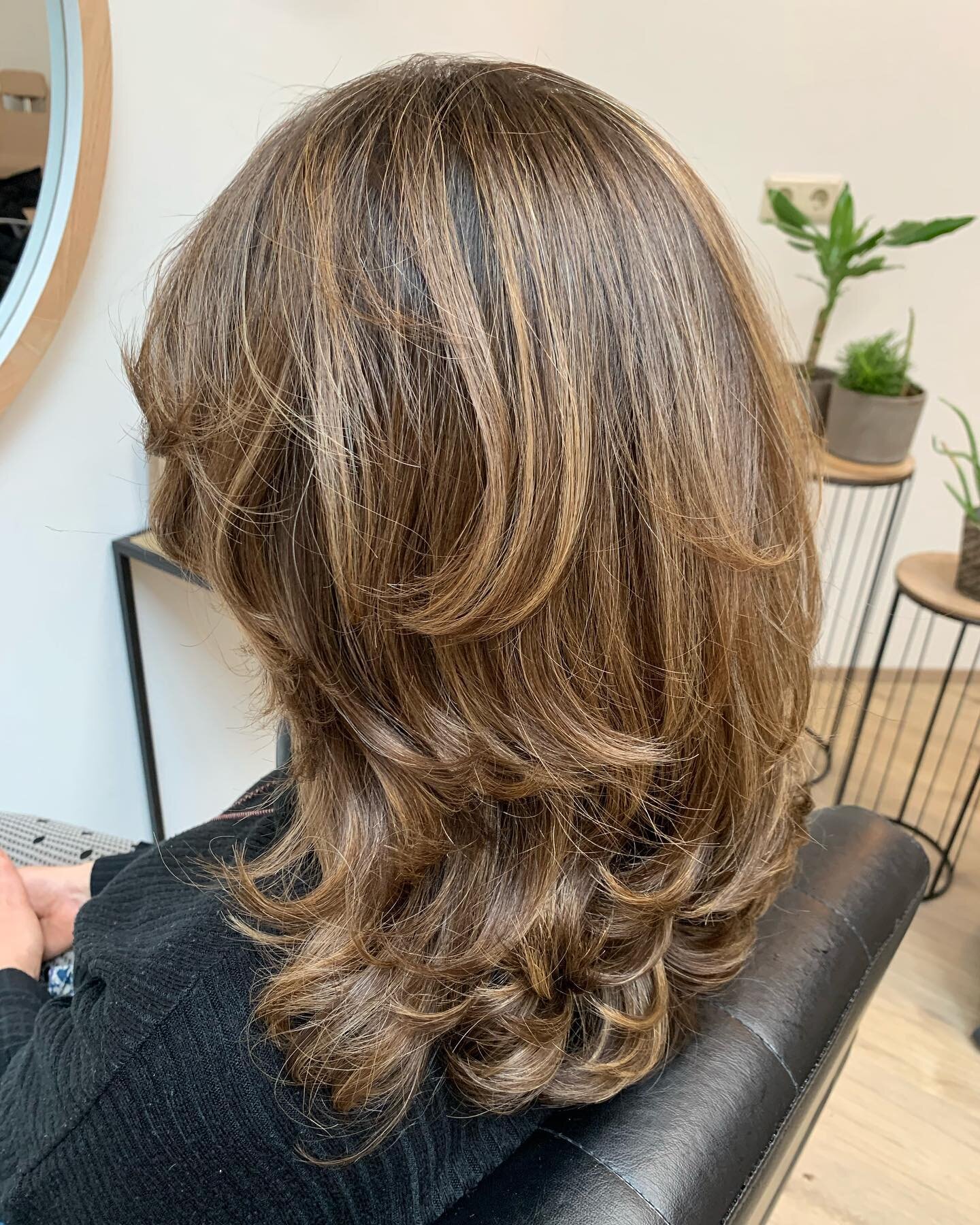 Balayage with a Blowout 💇🏻&zwj;♀️💇🏻&zwj;♀️#beauty#naturschoen#balayage#nachhaltig#vegan#heidelberg#bergeim#friseure#friseur#natural#shine#gloss#salon#naturschoen#davines#davinesdeutschland#davineshaircare🌱 #