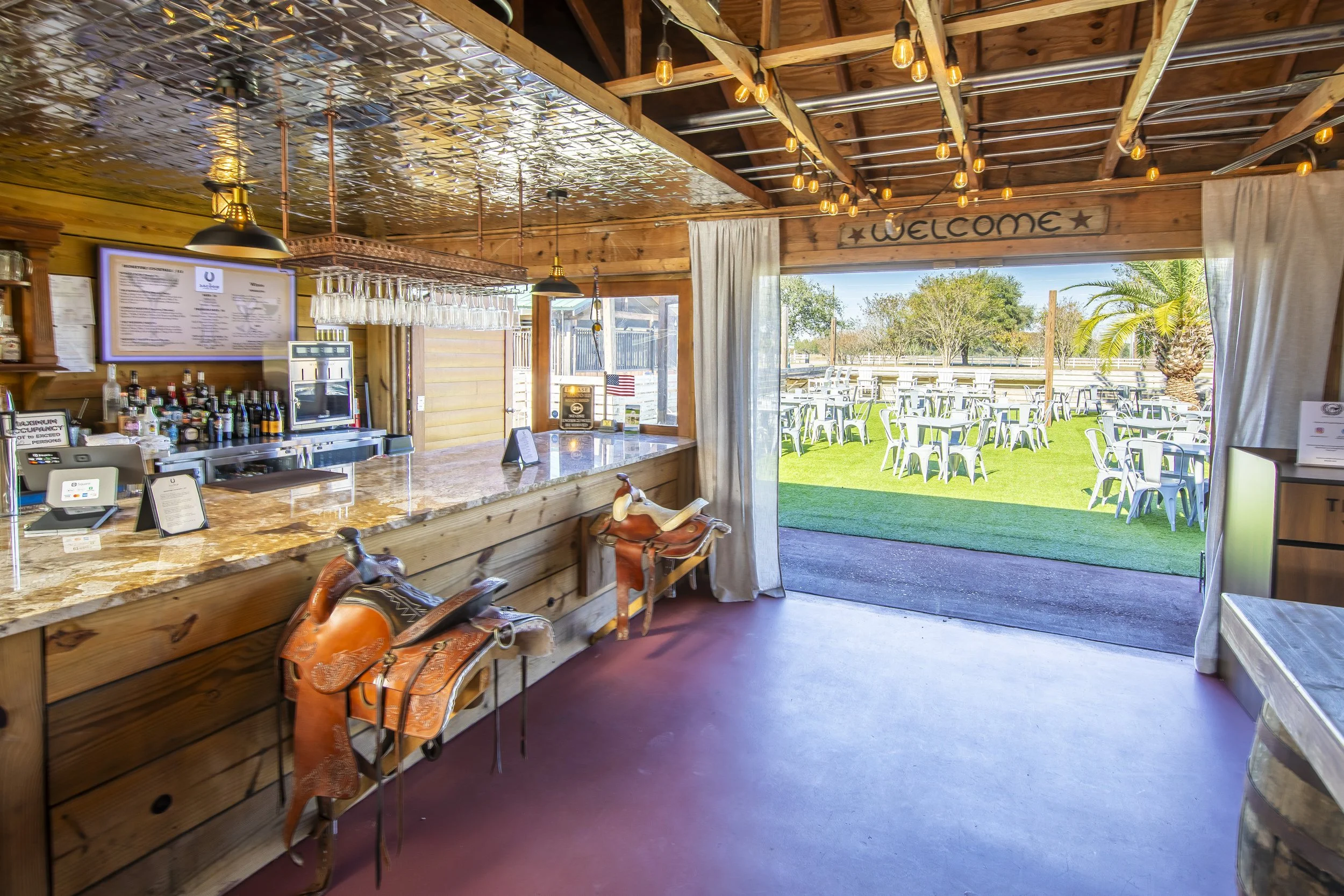 saloon-and-pavilion -016.JPG