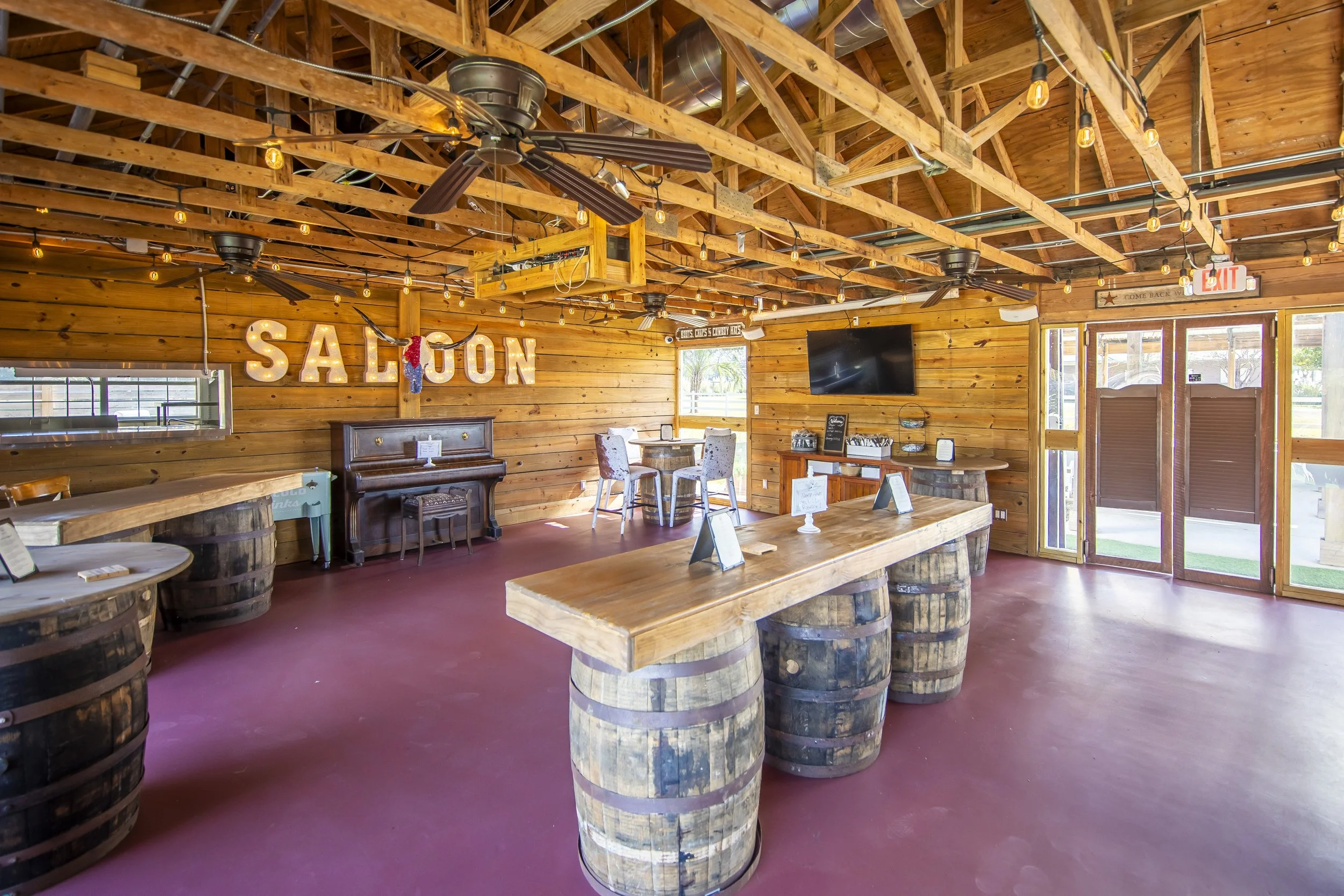 saloon-and-pavilion -010 (1).JPG